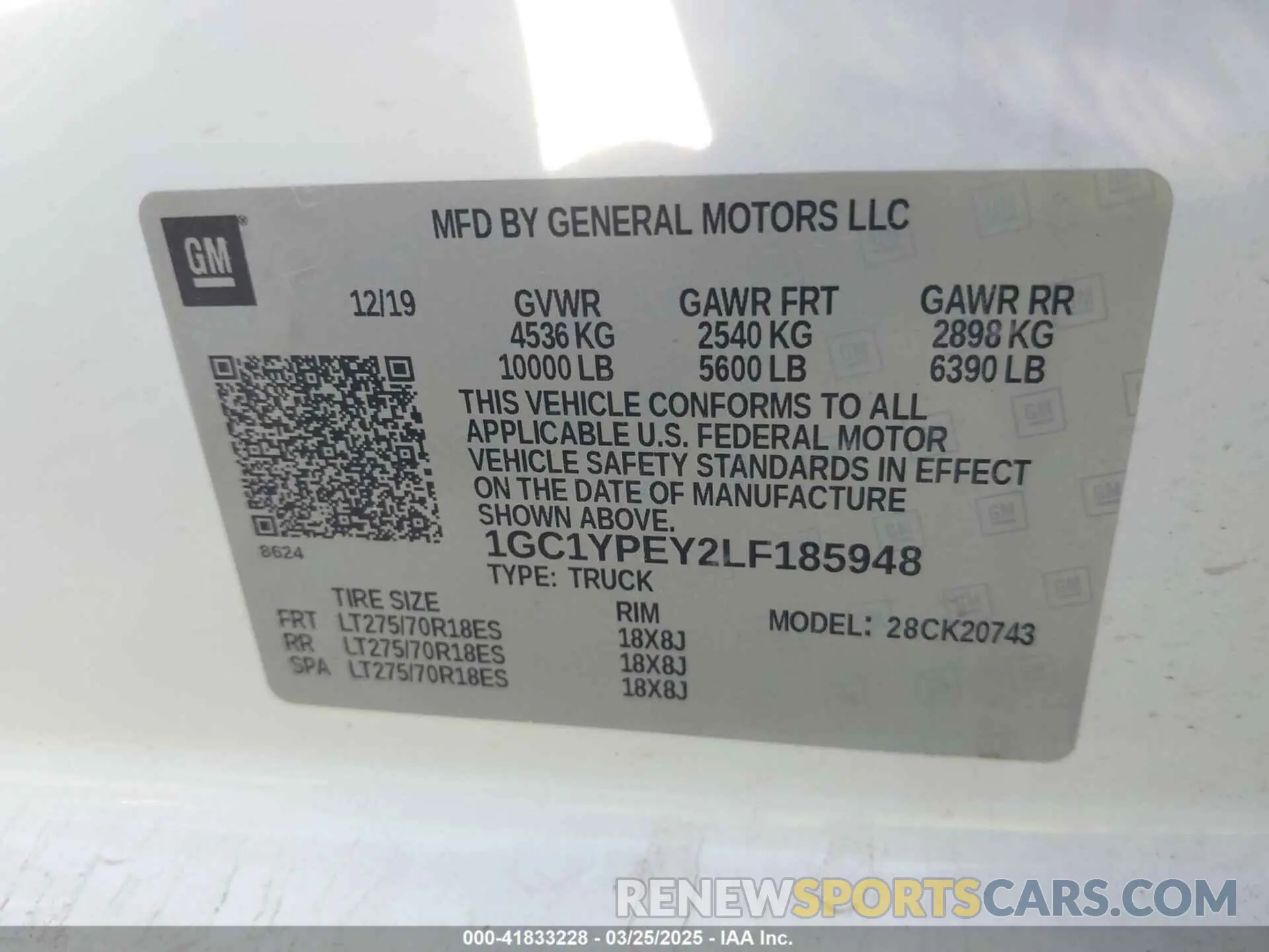 9 Photograph of a damaged car 1GC1YPEY2LF185948 CHEVROLET SILVERADO 2500HD 2020