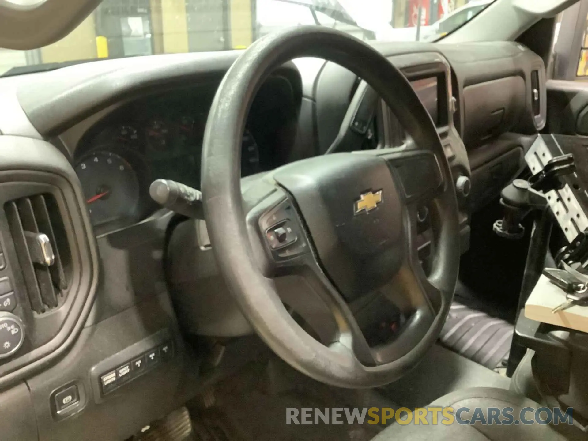 15 Photograph of a damaged car 1GC2YLE76LF264348 CHEVROLET SILVERADO 2500HD 2020