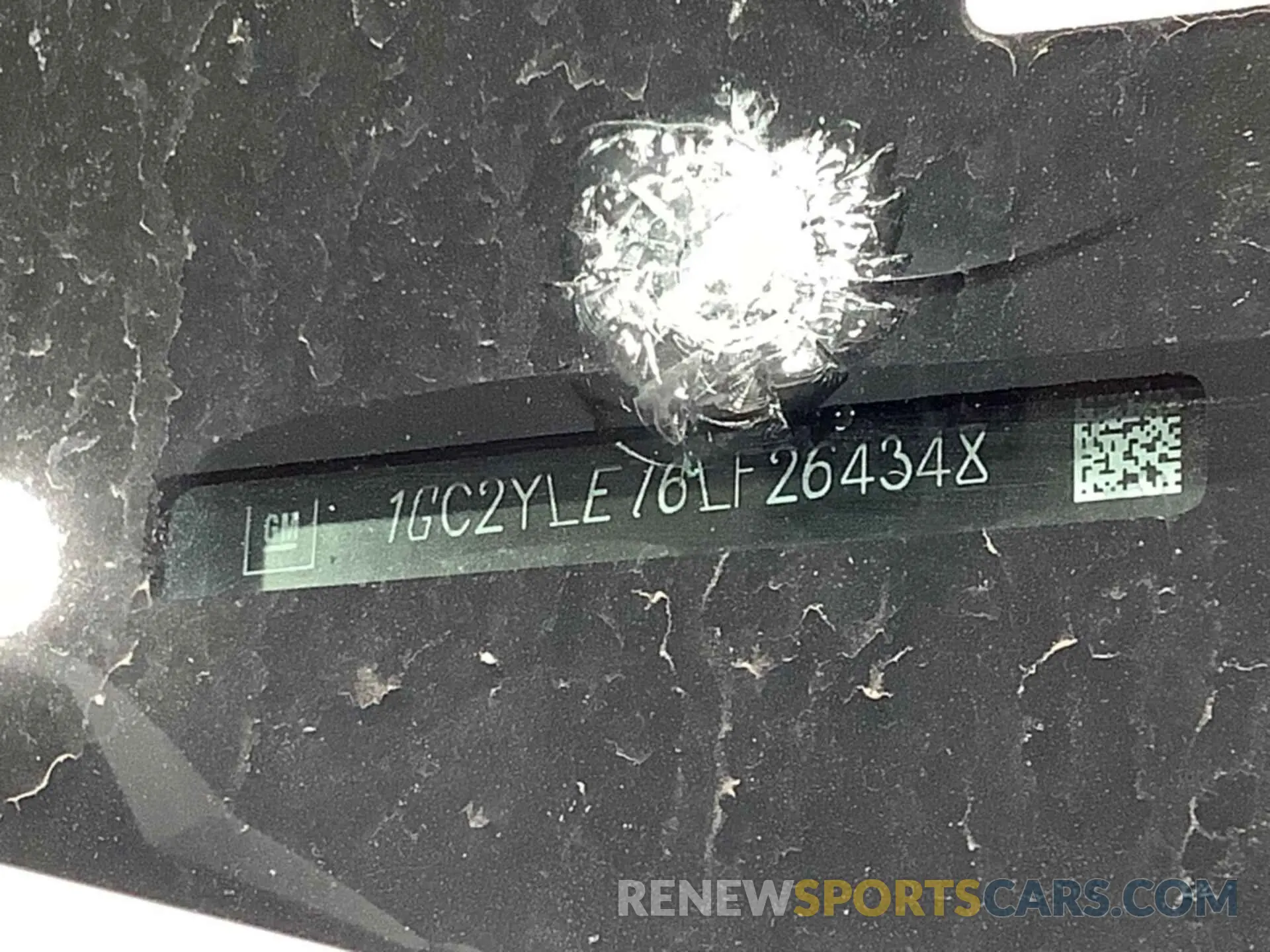 25 Photograph of a damaged car 1GC2YLE76LF264348 CHEVROLET SILVERADO 2500HD 2020