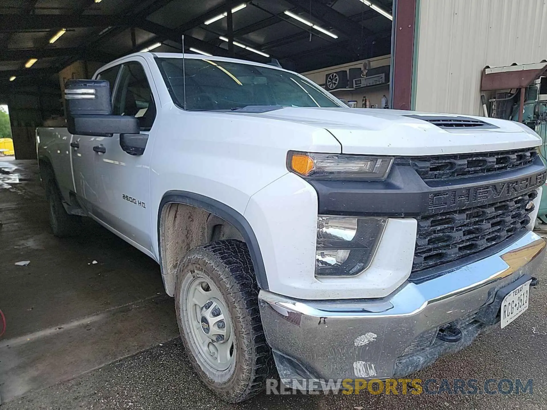 11 Photograph of a damaged car 1GC2YLE78LF261595 CHEVROLET SILVERADO 2500HD 2020