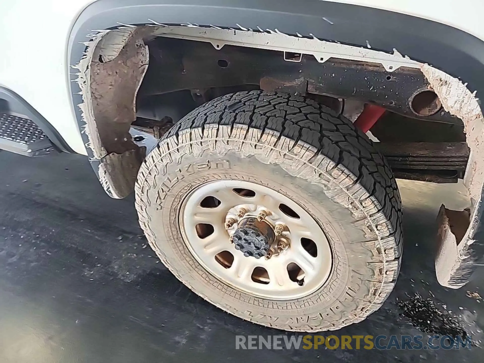 16 Photograph of a damaged car 1GC2YLE7XLF250856 CHEVROLET SILVERADO 2500HD 2020