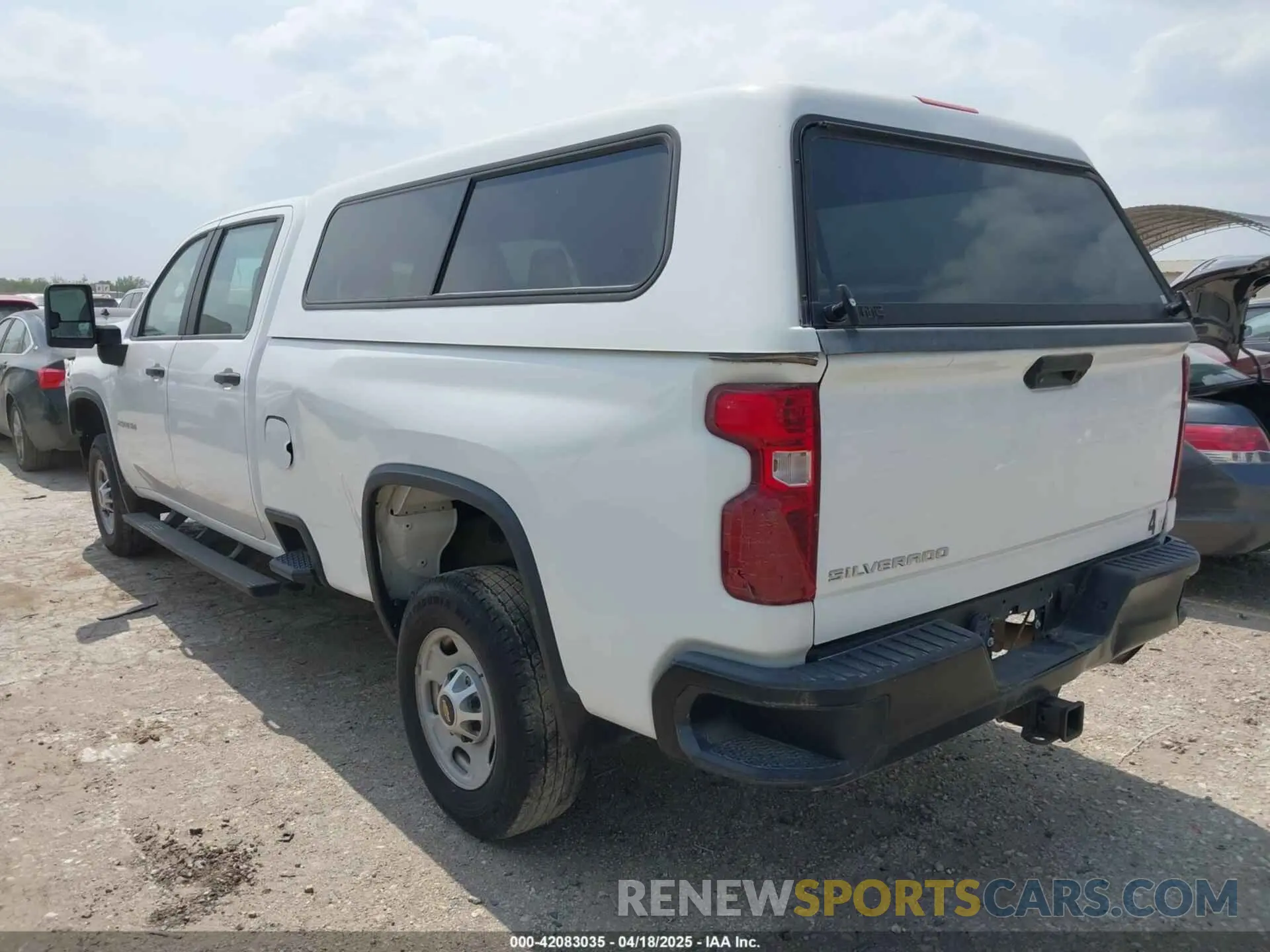 3 Photograph of a damaged car 1GC4WLE78LF155064 CHEVROLET SILVERADO 2500HD 2020