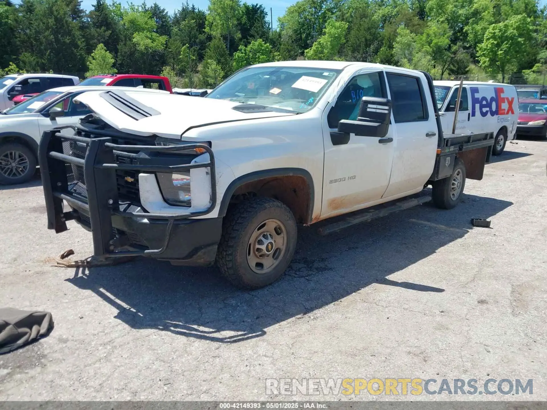 2 Photograph of a damaged car 1GC4YLE78LF105114 CHEVROLET SILVERADO 2500HD 2020