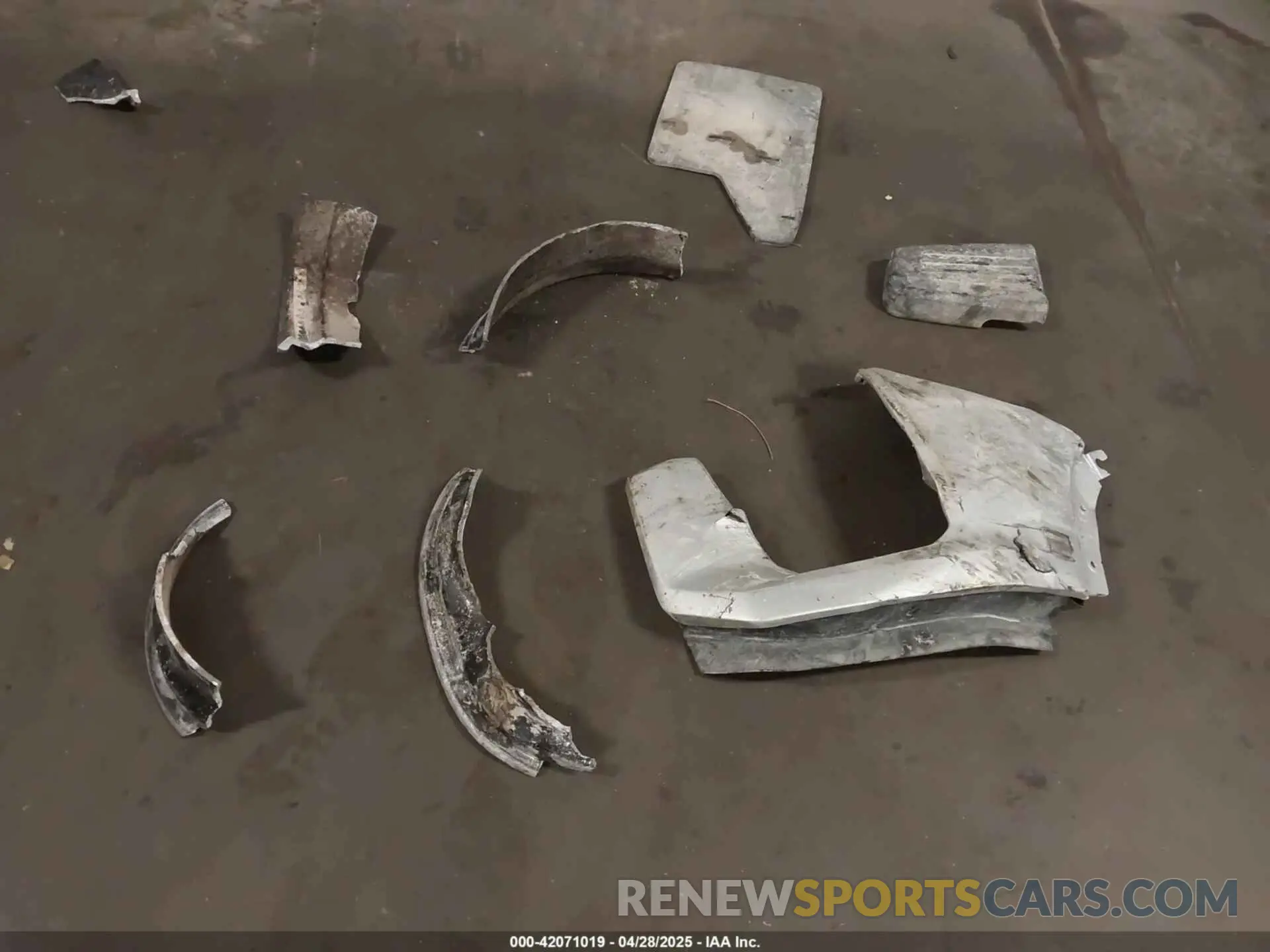 15 Photograph of a damaged car 1GC4YME79LF176506 CHEVROLET SILVERADO 2500HD 2020