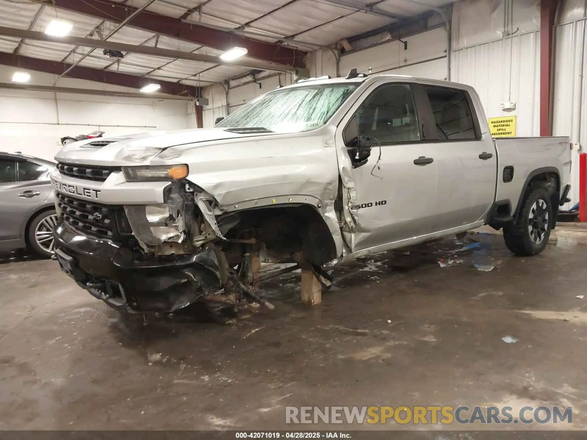 2 Photograph of a damaged car 1GC4YME79LF176506 CHEVROLET SILVERADO 2500HD 2020
