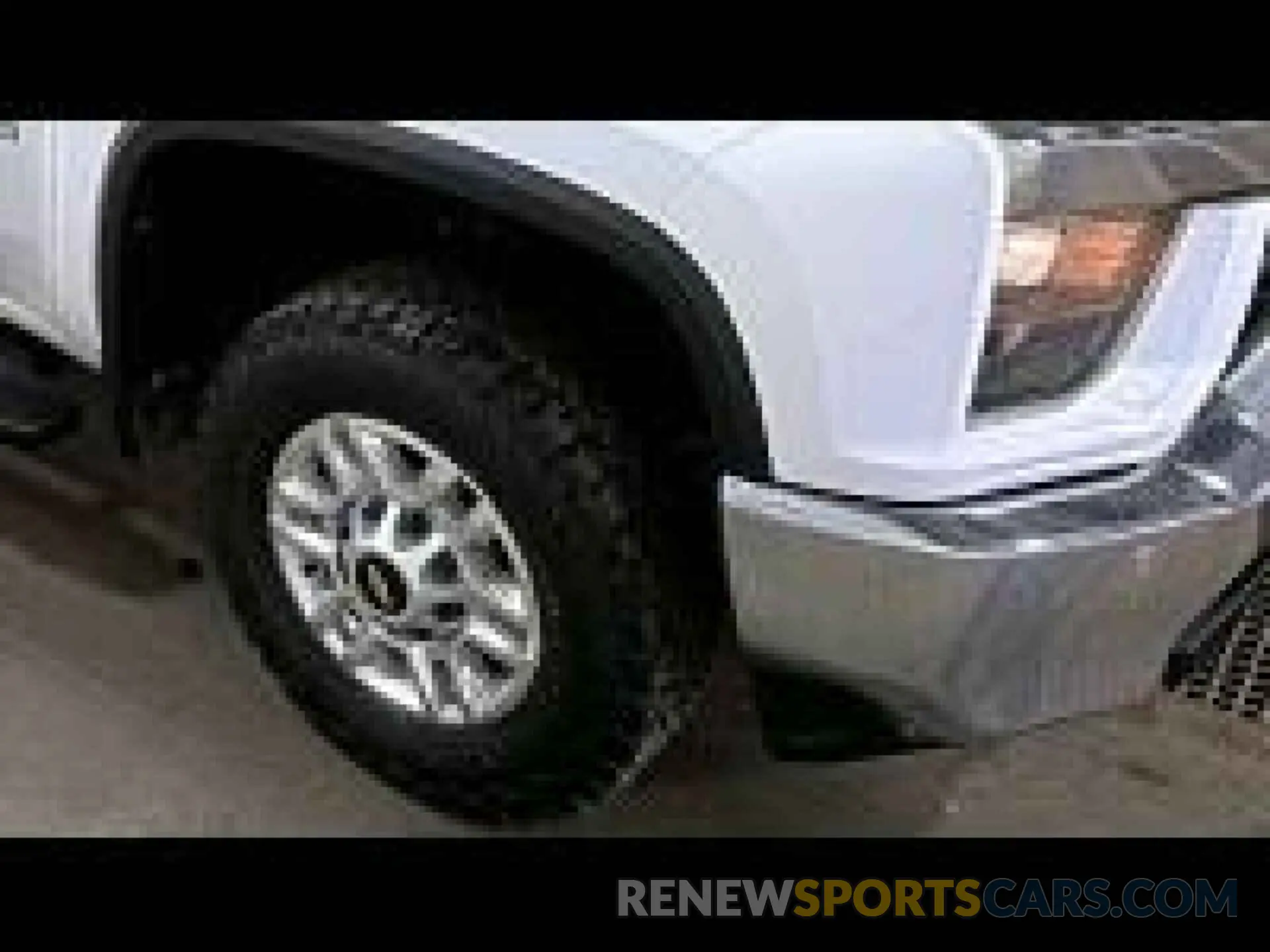 25 Photograph of a damaged car 1GC4YNE76LF307140 CHEVROLET SILVERADO 2500HD 2020