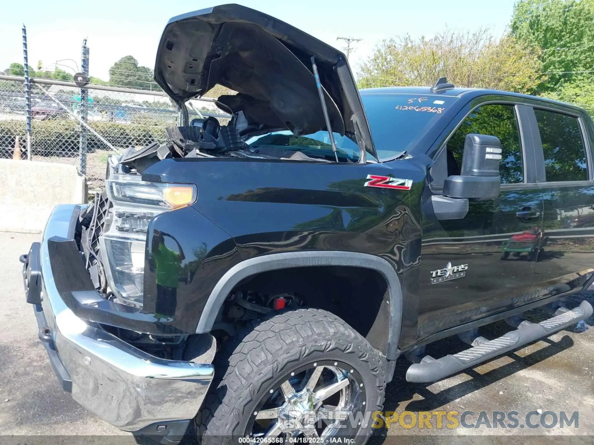 17 Photograph of a damaged car 1GC4YNEY4LF132900 CHEVROLET SILVERADO 2500HD 2020