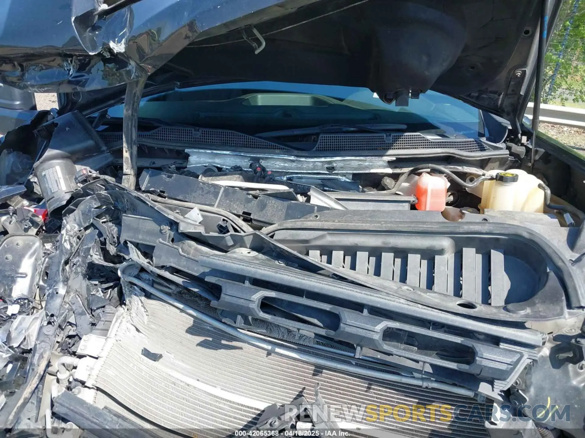 9 Photograph of a damaged car 1GC4YNEY4LF132900 CHEVROLET SILVERADO 2500HD 2020