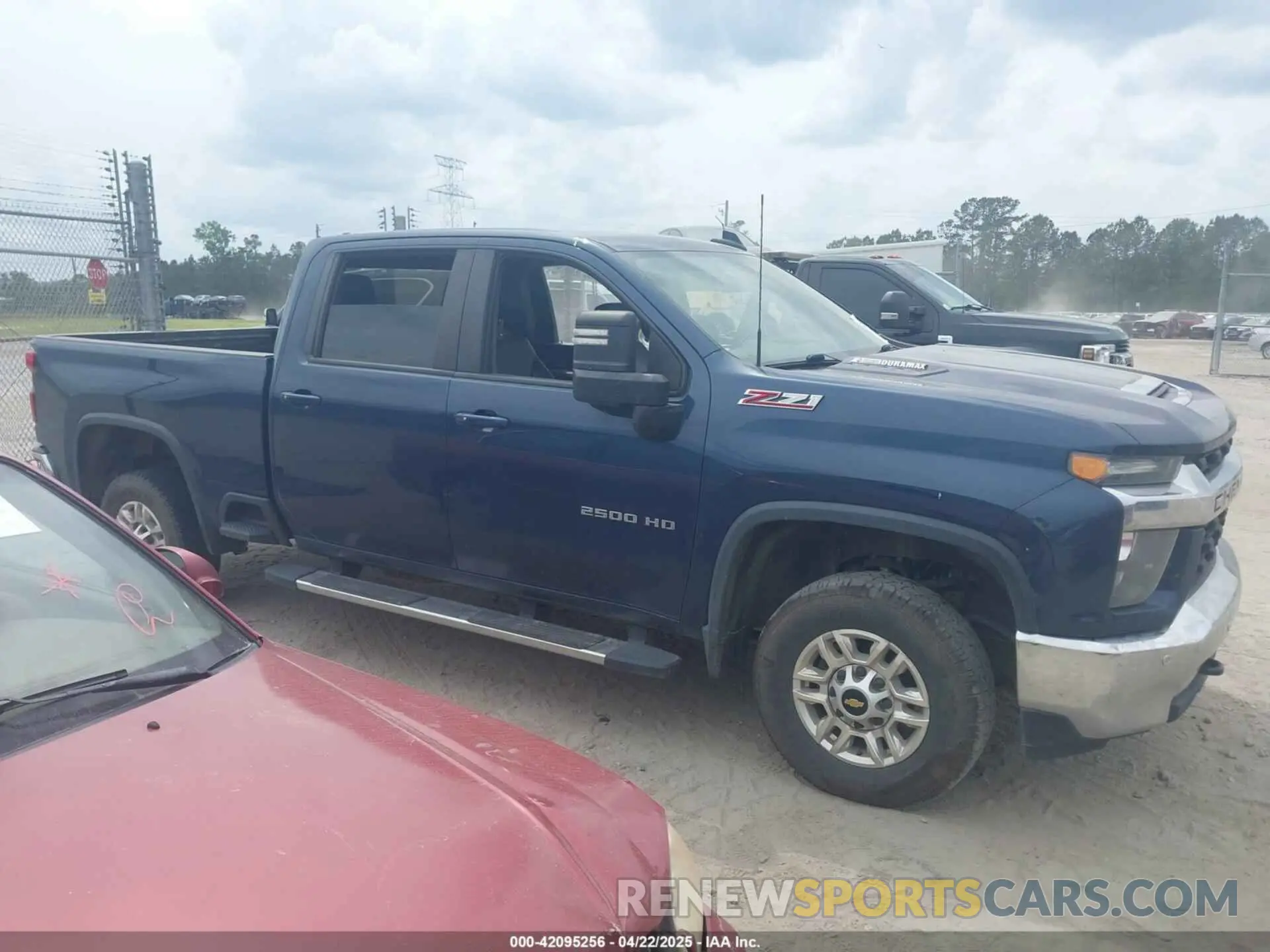 12 Photograph of a damaged car 1GC4YNEY7LF342116 CHEVROLET SILVERADO 2500HD 2020