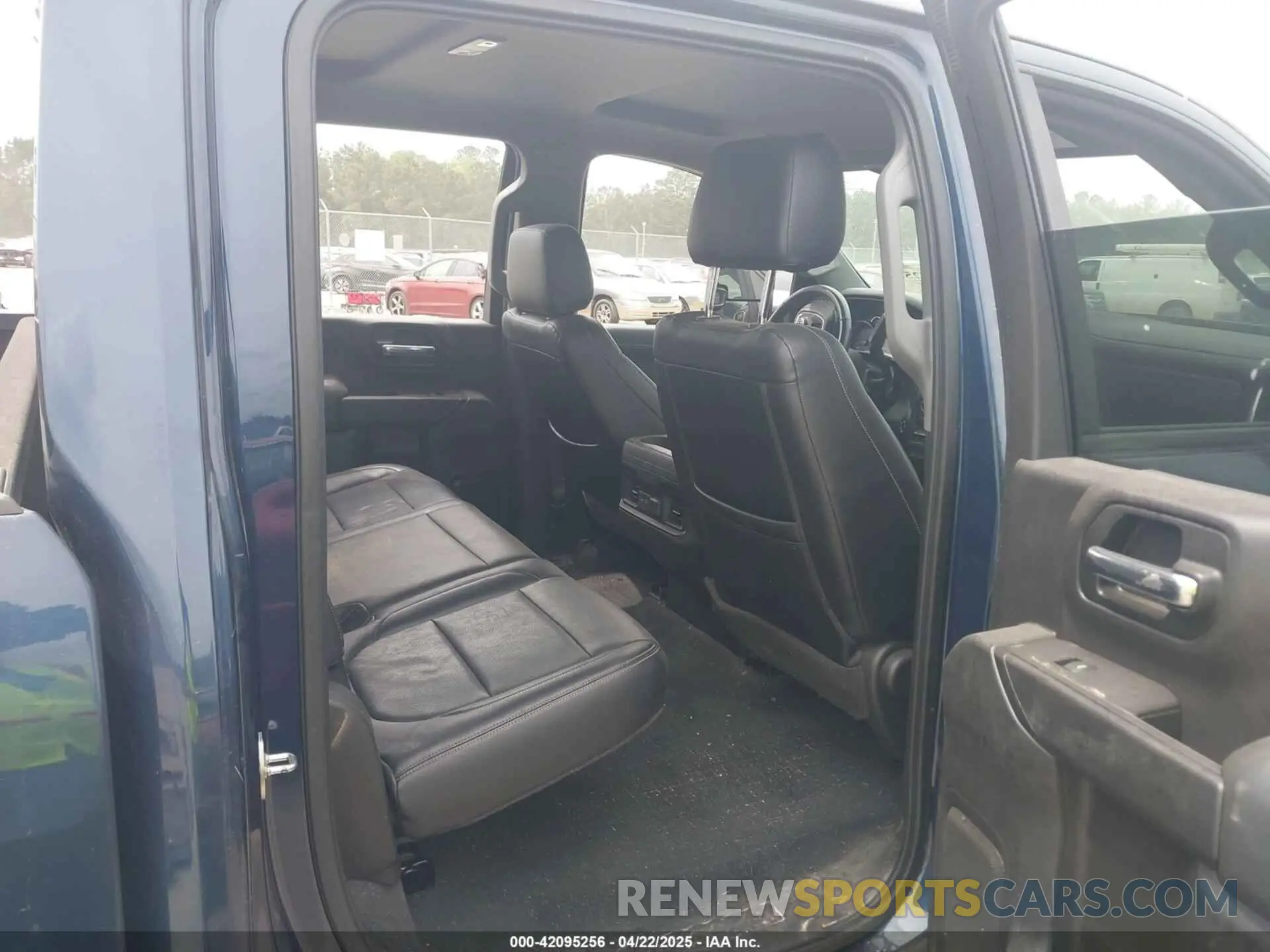 8 Photograph of a damaged car 1GC4YNEY7LF342116 CHEVROLET SILVERADO 2500HD 2020