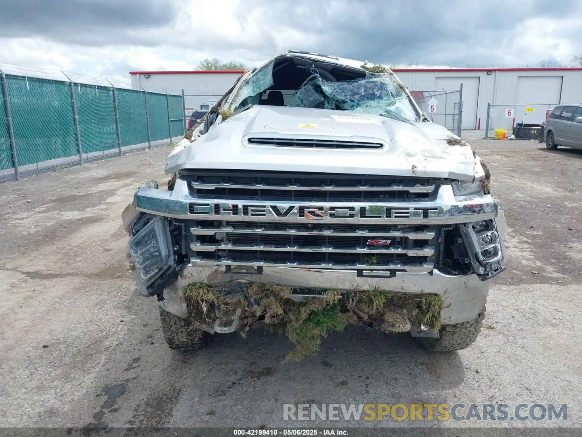 11 Photograph of a damaged car 1GC4YPEY5LF102557 CHEVROLET SILVERADO 2500HD 2020