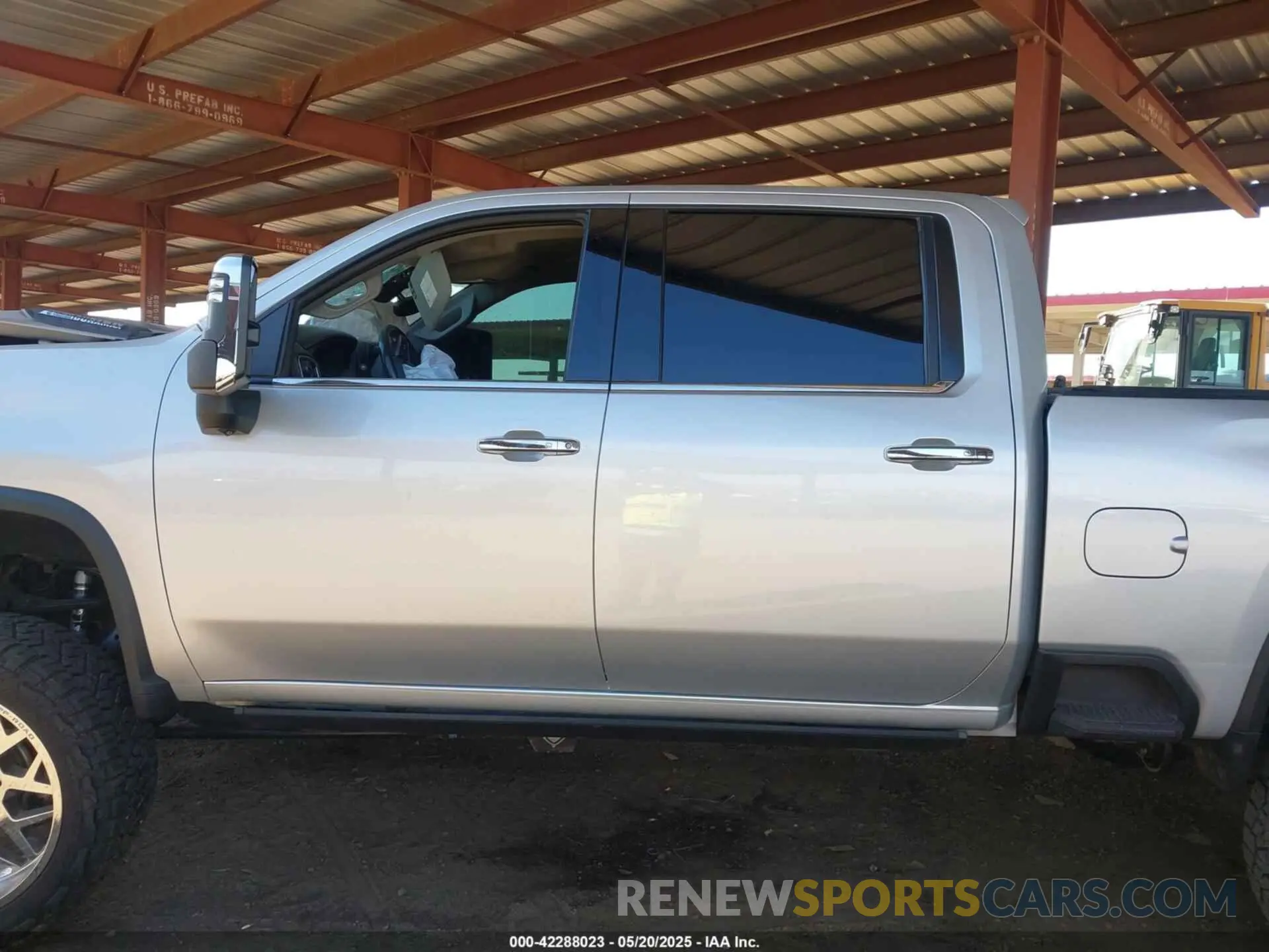 13 Photograph of a damaged car 1GC4YPEY8LF340385 CHEVROLET SILVERADO 2500HD 2020