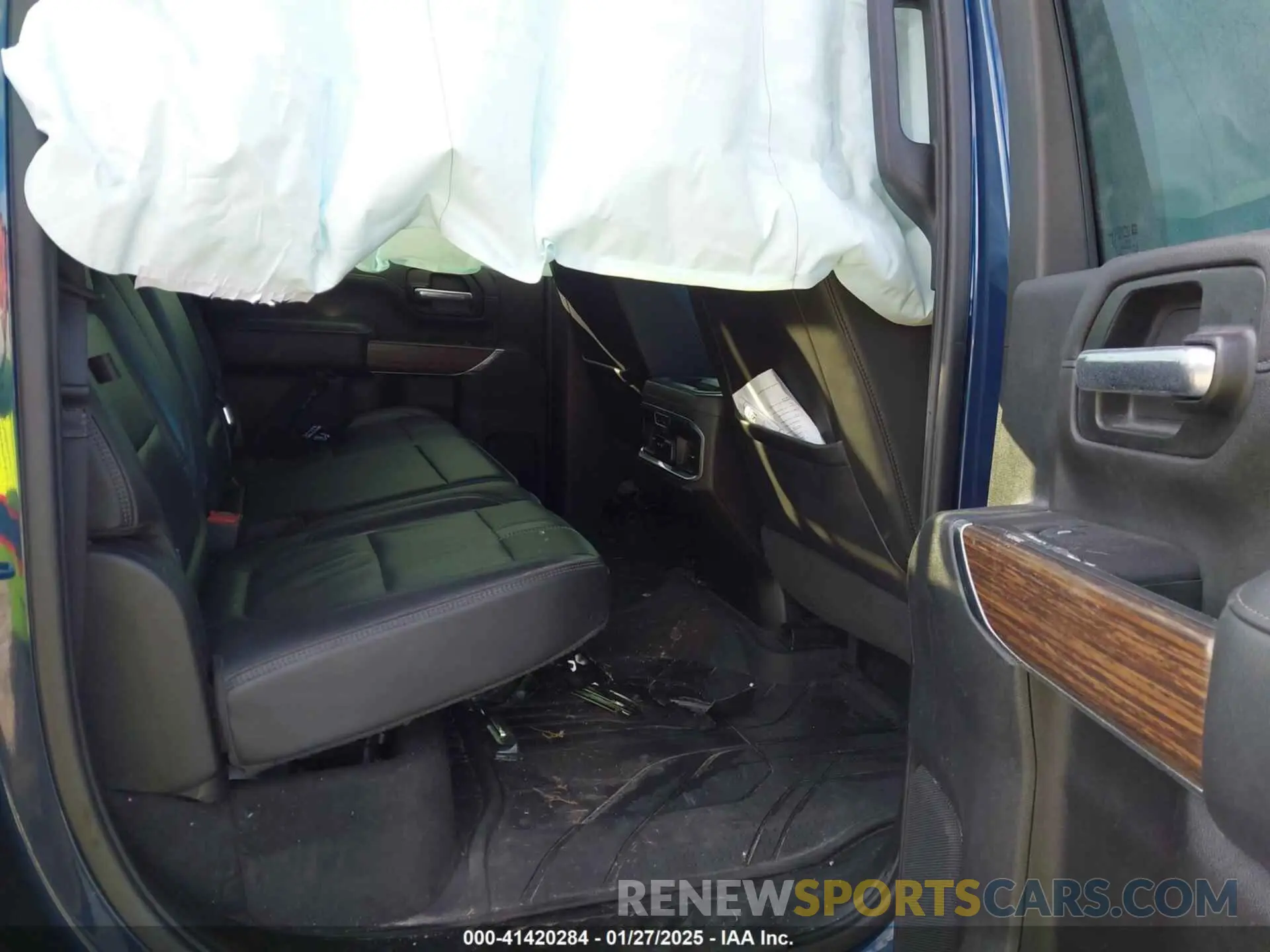 8 Photograph of a damaged car 1GC4YRE74LF125492 CHEVROLET SILVERADO 2500HD 2020