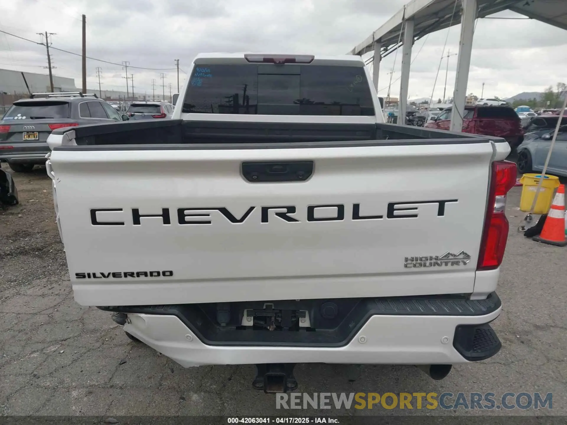 15 Photograph of a damaged car 1GC4YREY1LF156160 CHEVROLET SILVERADO 2500HD 2020
