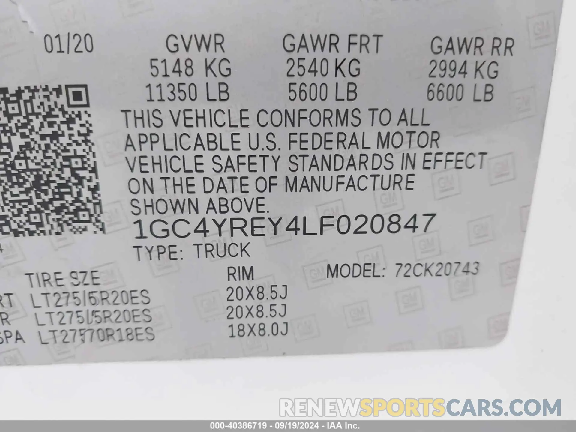 8 Photograph of a damaged car 1GC4YREY4LF020847 CHEVROLET SILVERADO 2500HD 2020