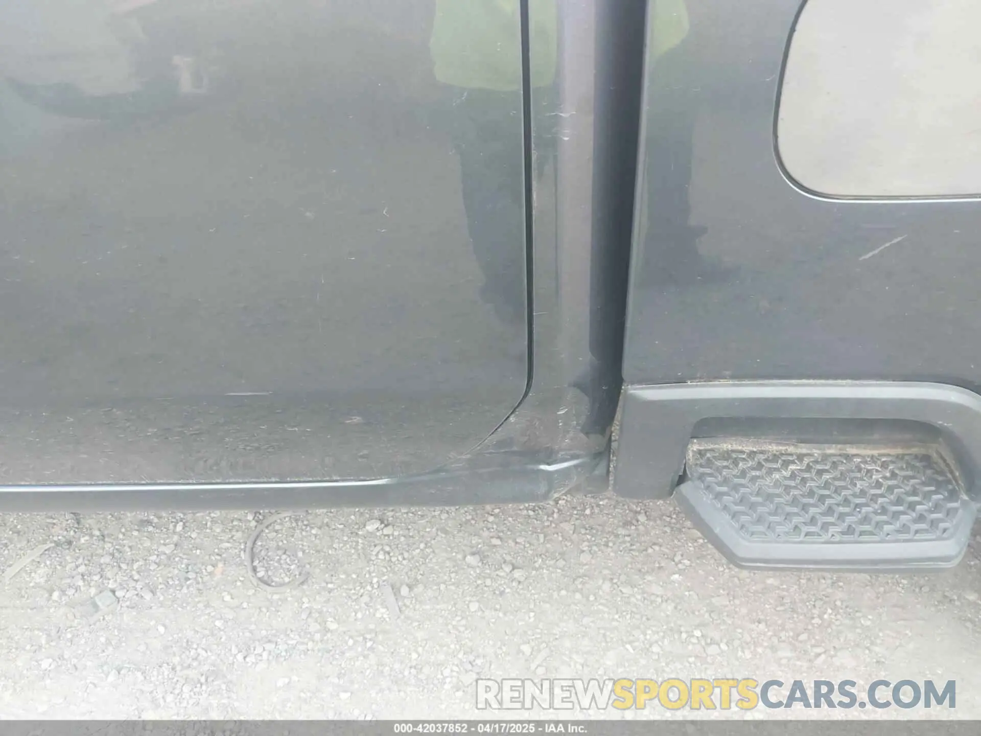 22 Photograph of a damaged car 1GC4YREY9LF117686 CHEVROLET SILVERADO 2500HD 2020
