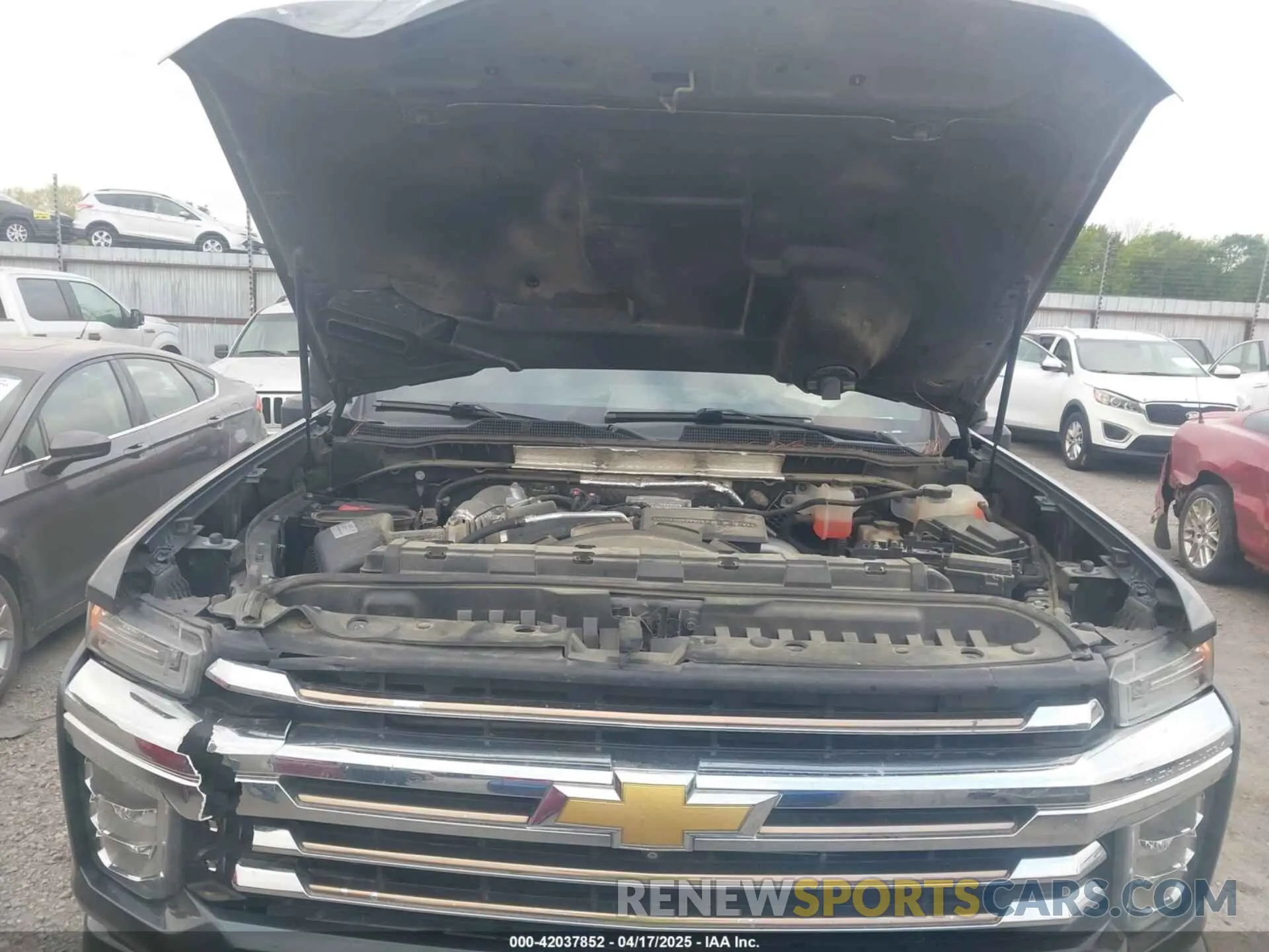9 Photograph of a damaged car 1GC4YREY9LF117686 CHEVROLET SILVERADO 2500HD 2020