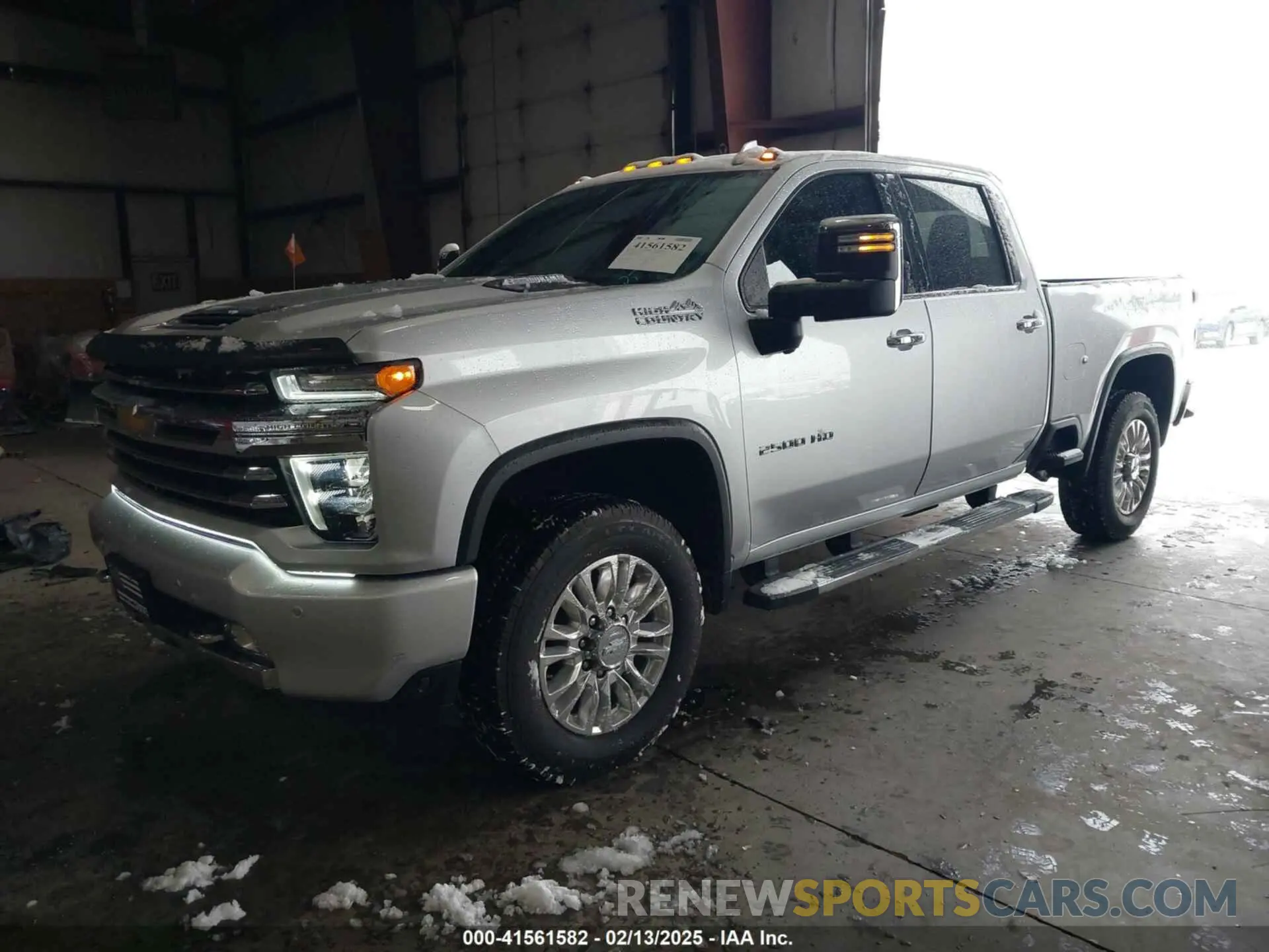 2 Photograph of a damaged car 1GC4YREYXLF190002 CHEVROLET SILVERADO 2500HD 2020