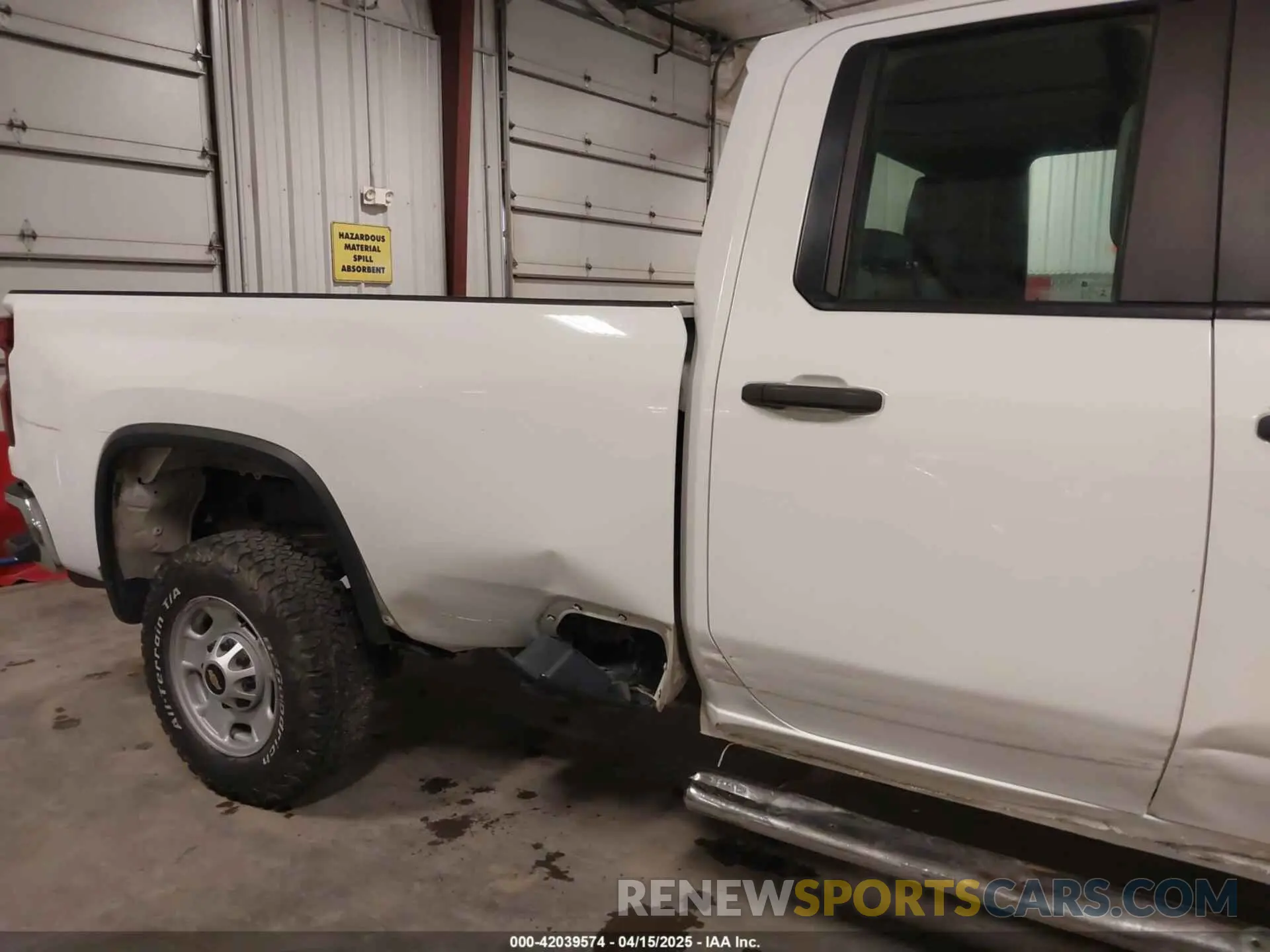 15 Photograph of a damaged car 1GC5WLE73LF237966 CHEVROLET SILVERADO 2500HD 2020