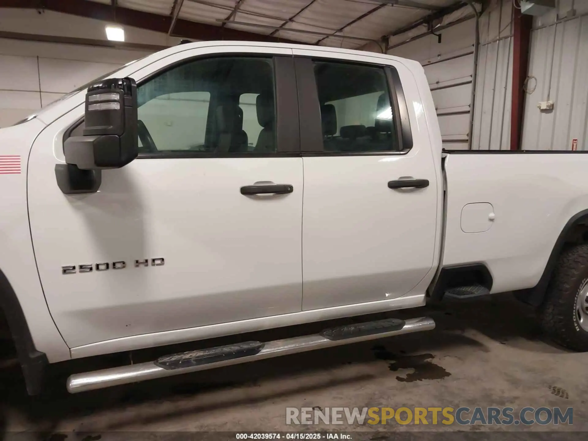 18 Photograph of a damaged car 1GC5WLE73LF237966 CHEVROLET SILVERADO 2500HD 2020