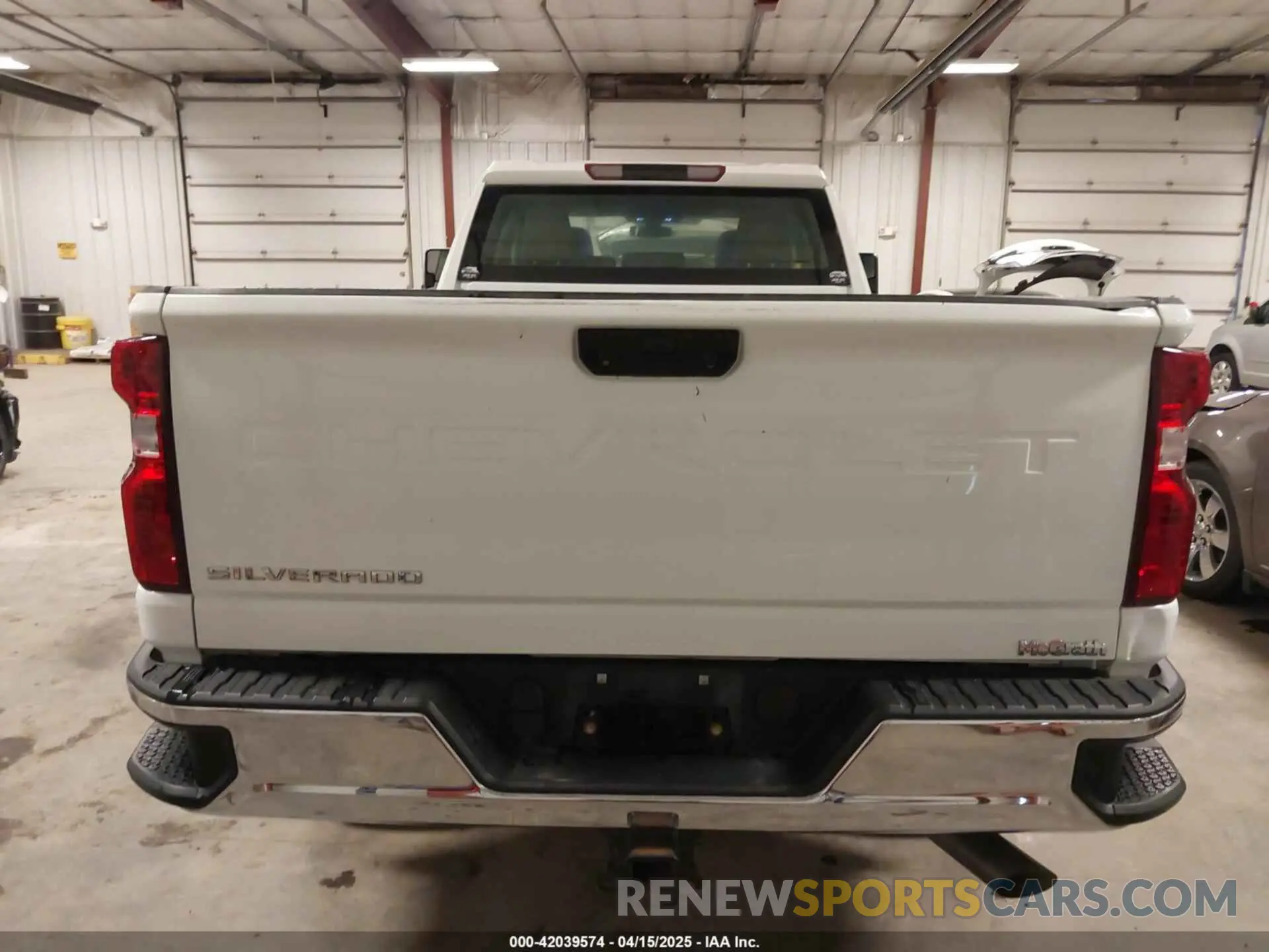 19 Photograph of a damaged car 1GC5WLE73LF237966 CHEVROLET SILVERADO 2500HD 2020