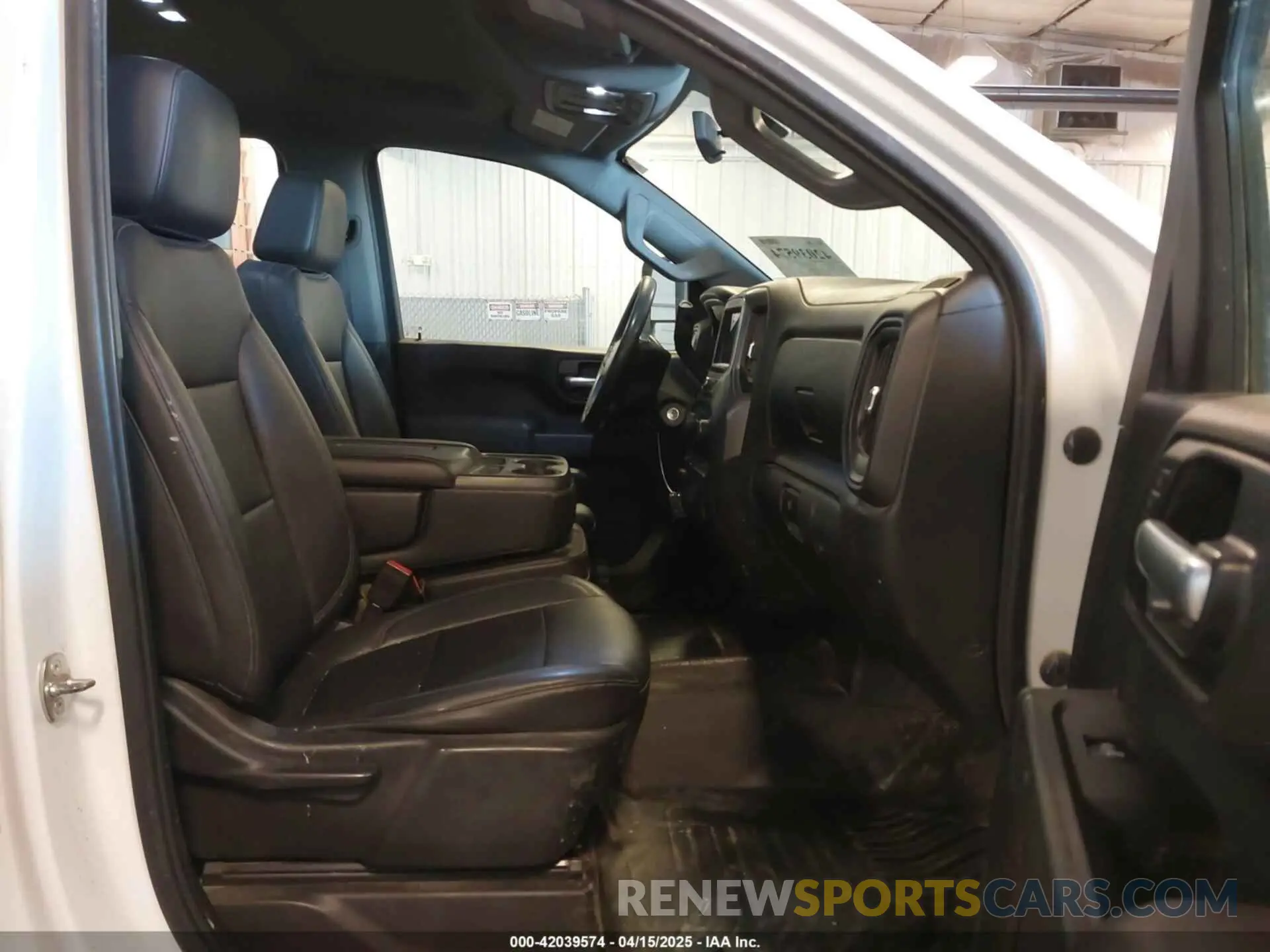 7 Photograph of a damaged car 1GC5WLE73LF237966 CHEVROLET SILVERADO 2500HD 2020