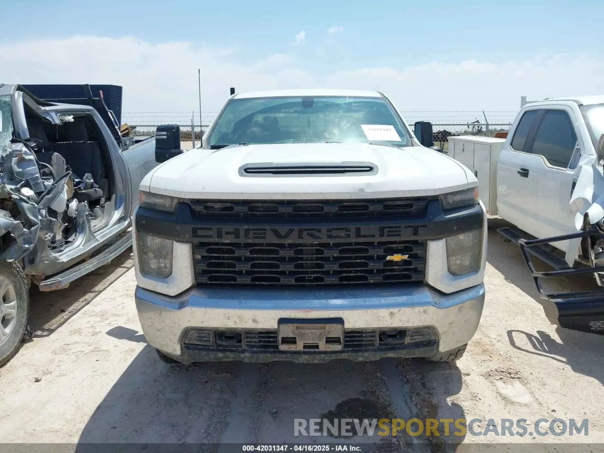 11 Photograph of a damaged car 1GC5YLE72LF225429 CHEVROLET SILVERADO 2500HD 2020