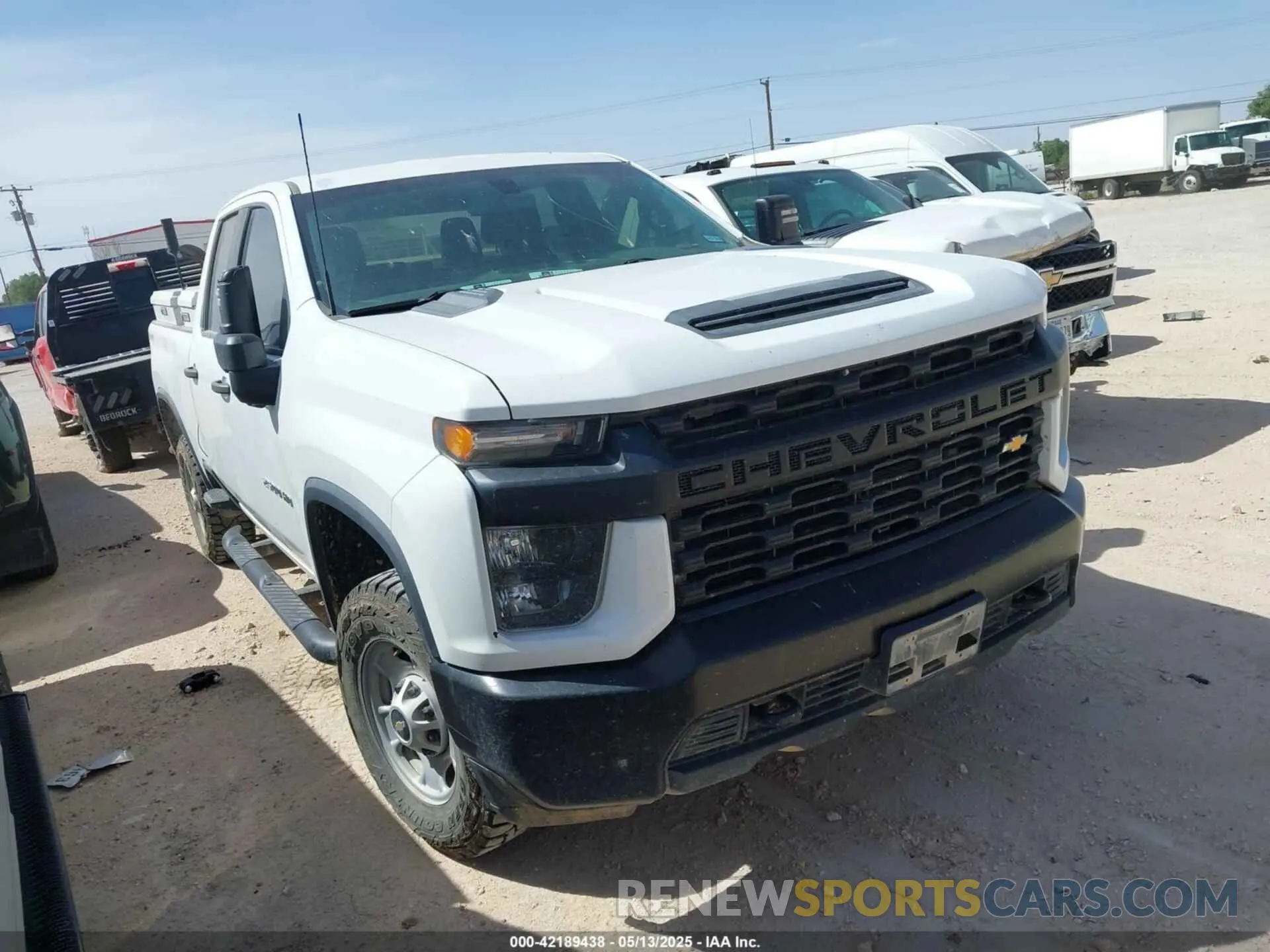 13 Photograph of a damaged car 1GC5YLE73LF300252 CHEVROLET SILVERADO 2500HD 2020