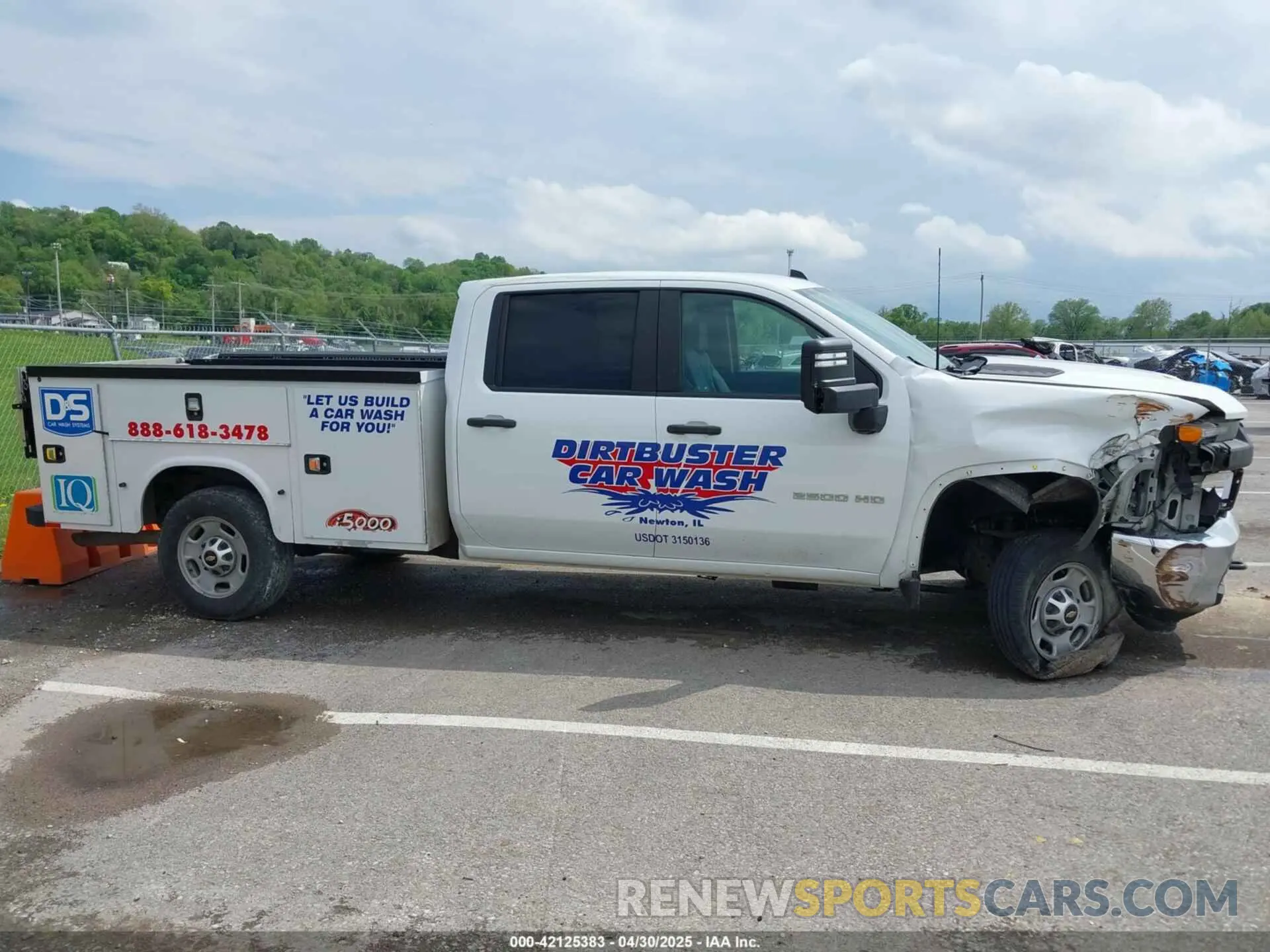 13 Photograph of a damaged car 1GB1WLE70MF215251 CHEVROLET SILVERADO 2500HD 2021