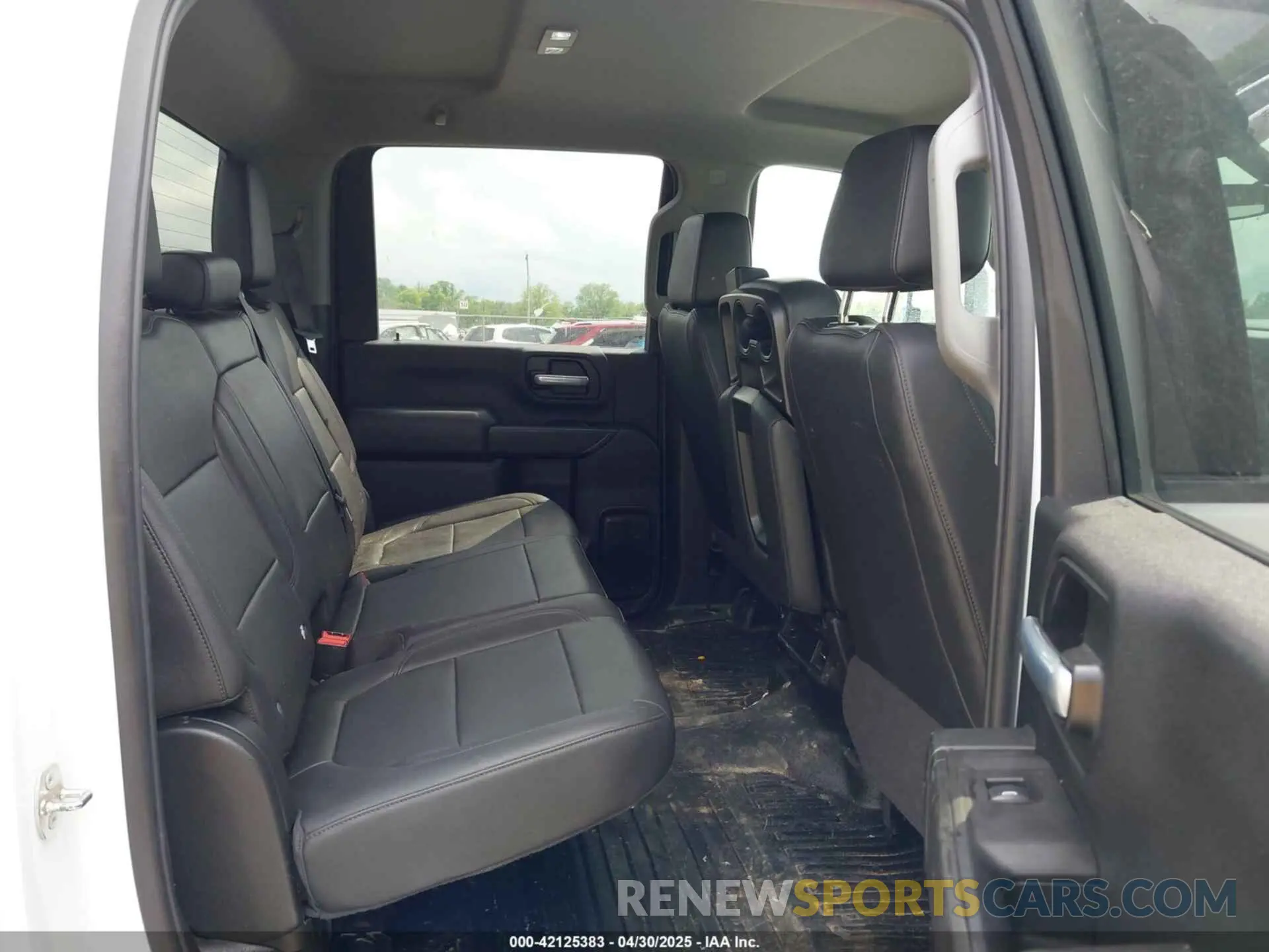 8 Photograph of a damaged car 1GB1WLE70MF215251 CHEVROLET SILVERADO 2500HD 2021