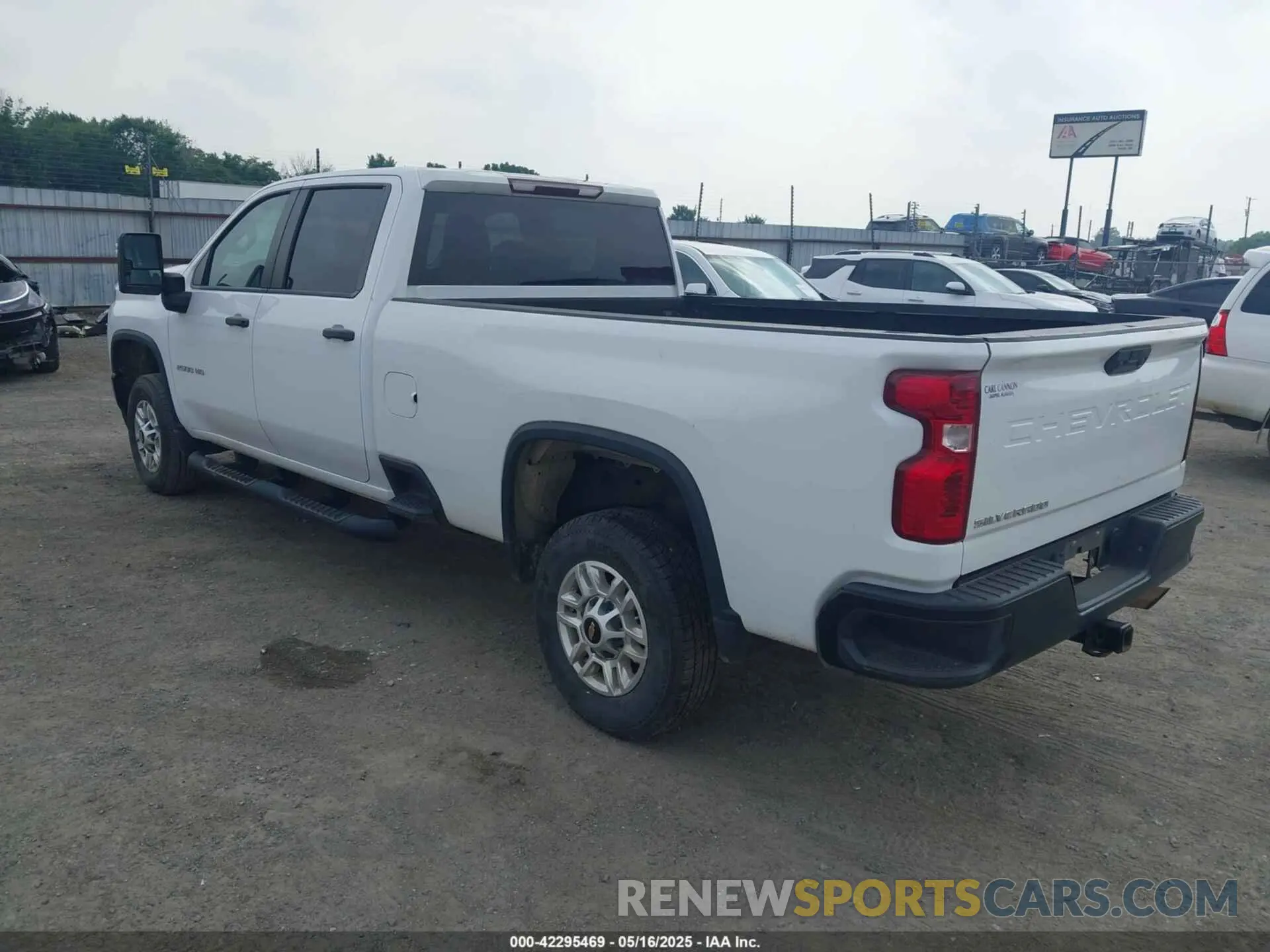 3 Photograph of a damaged car 1GC1WLE77MF292534 CHEVROLET SILVERADO 2500HD 2021