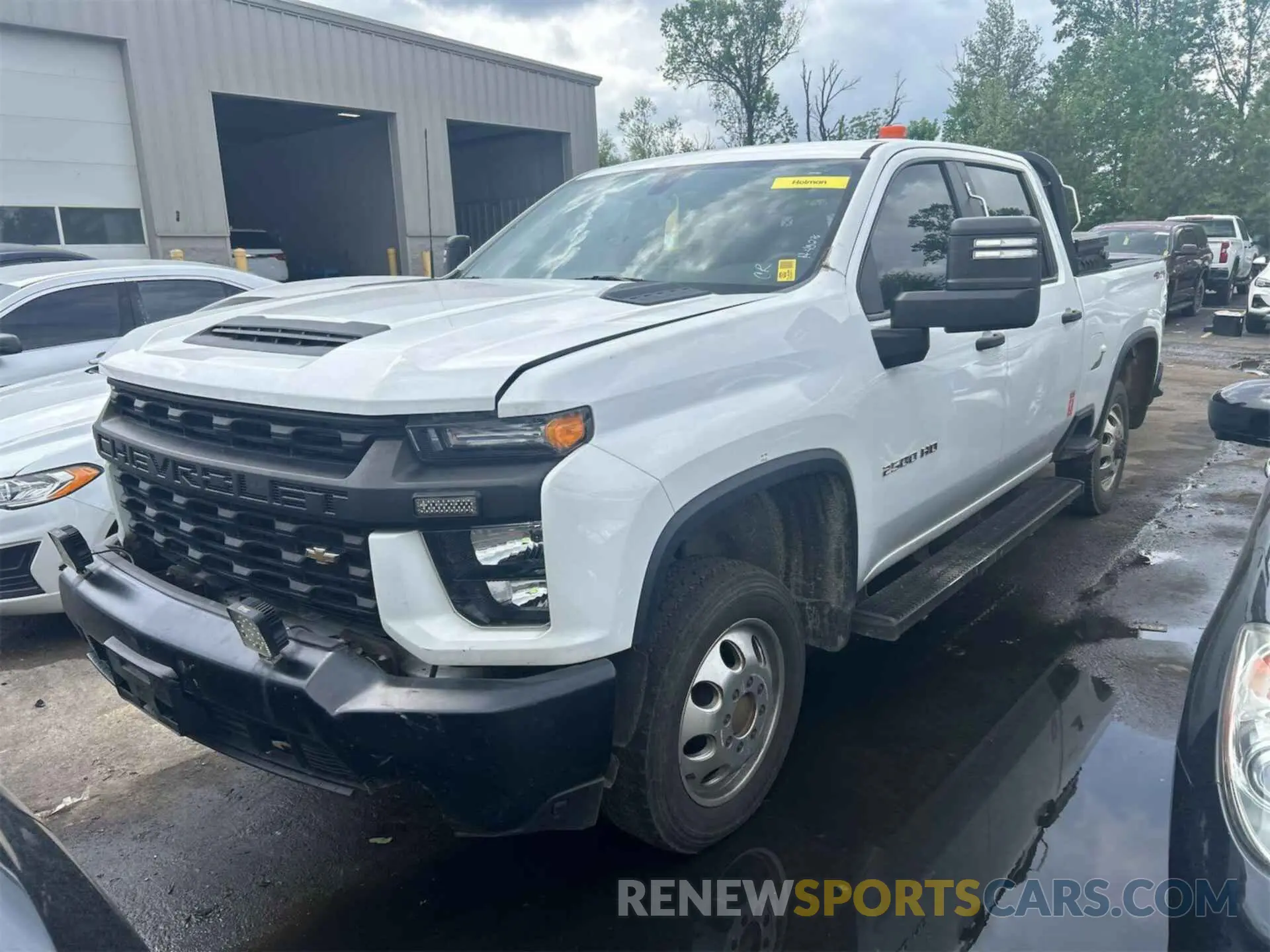19 Photograph of a damaged car 1GC1YLE77MF132857 CHEVROLET SILVERADO 2500HD 2021