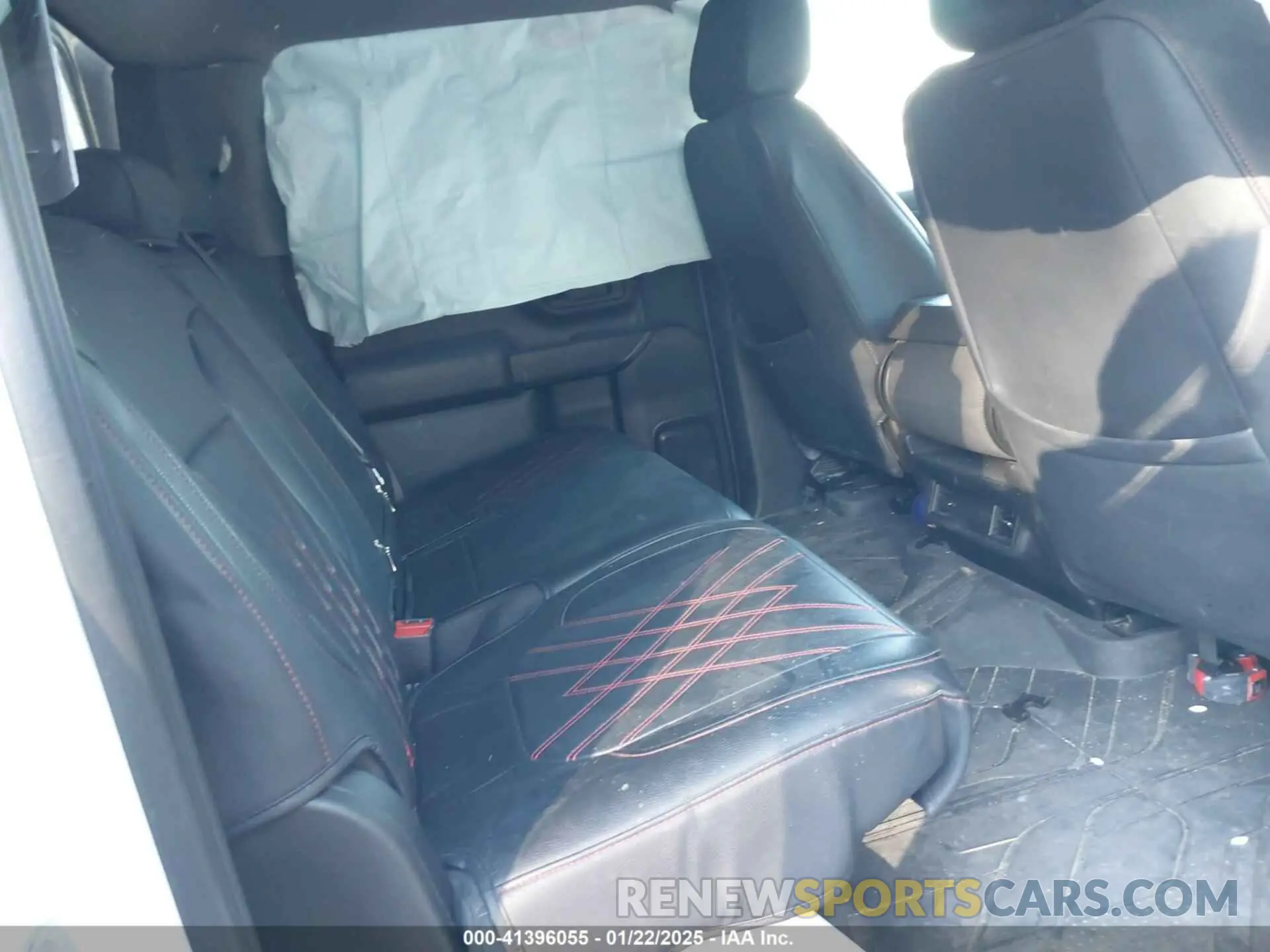 8 Photograph of a damaged car 1GC1YNEY0MF261222 CHEVROLET SILVERADO 2500HD 2021