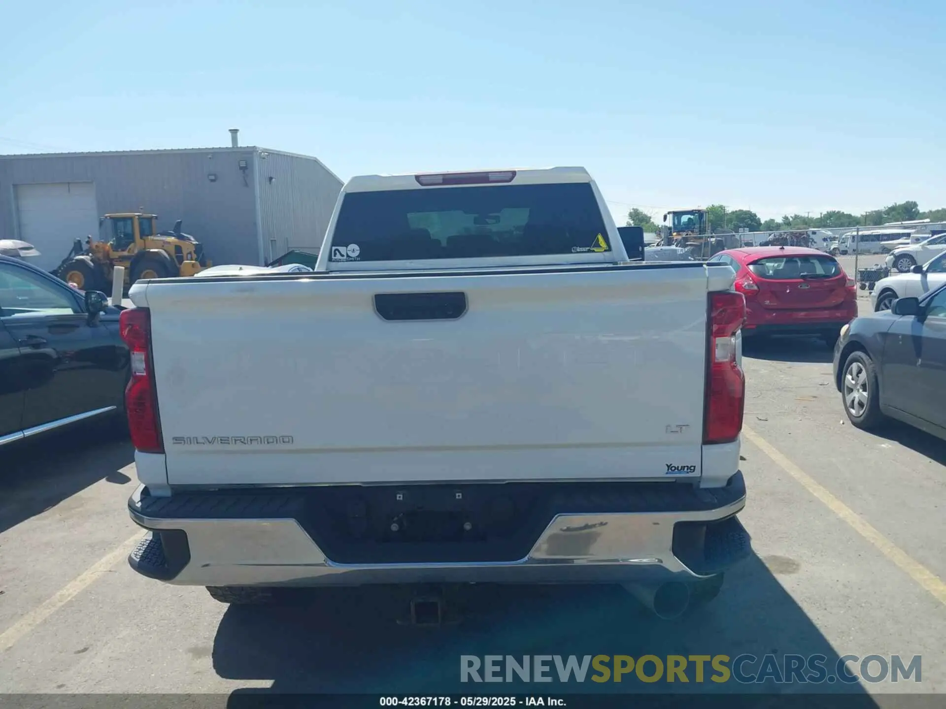 16 Photograph of a damaged car 1GC1YNEY5MF253830 CHEVROLET SILVERADO 2500HD 2021