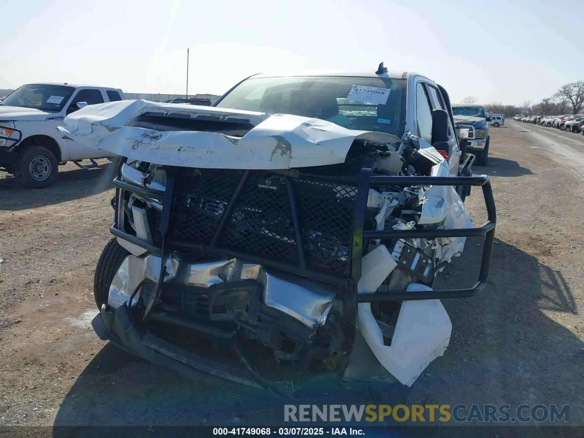 6 Photograph of a damaged car 1GC1YNEY5MF272541 CHEVROLET SILVERADO 2500HD 2021
