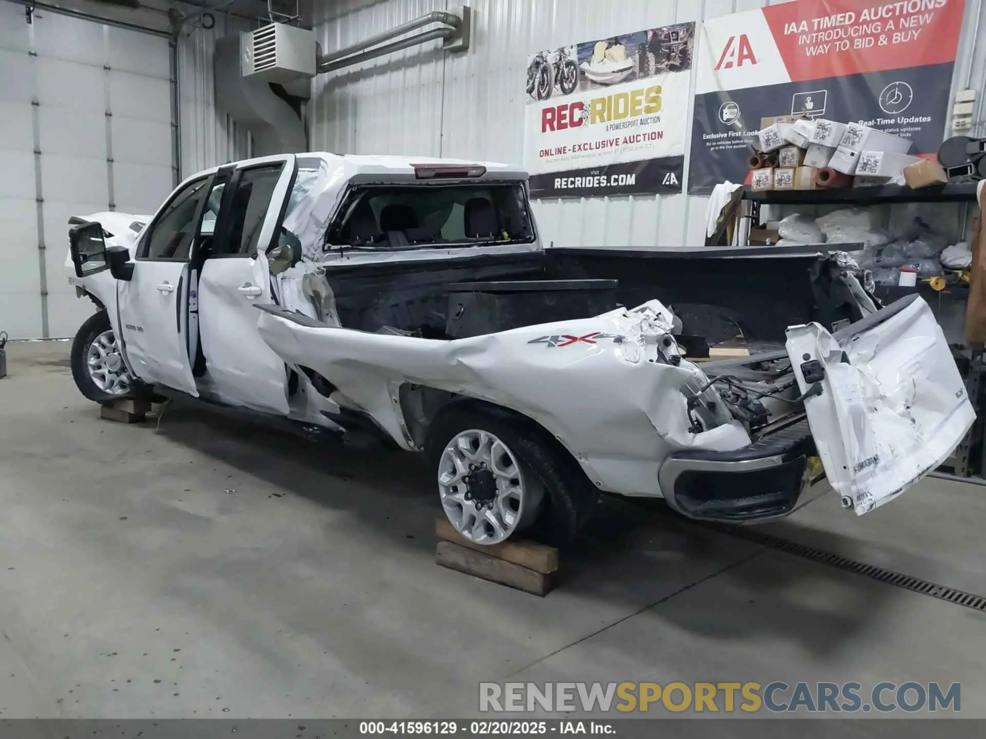 3 Photograph of a damaged car 1GC1YNEY8MF290760 CHEVROLET SILVERADO 2500HD 2021
