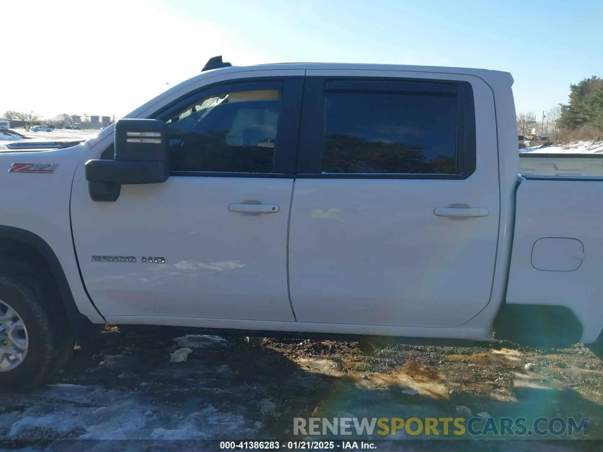 14 Photograph of a damaged car 1GC1YNEY9MF303046 CHEVROLET SILVERADO 2500HD 2021