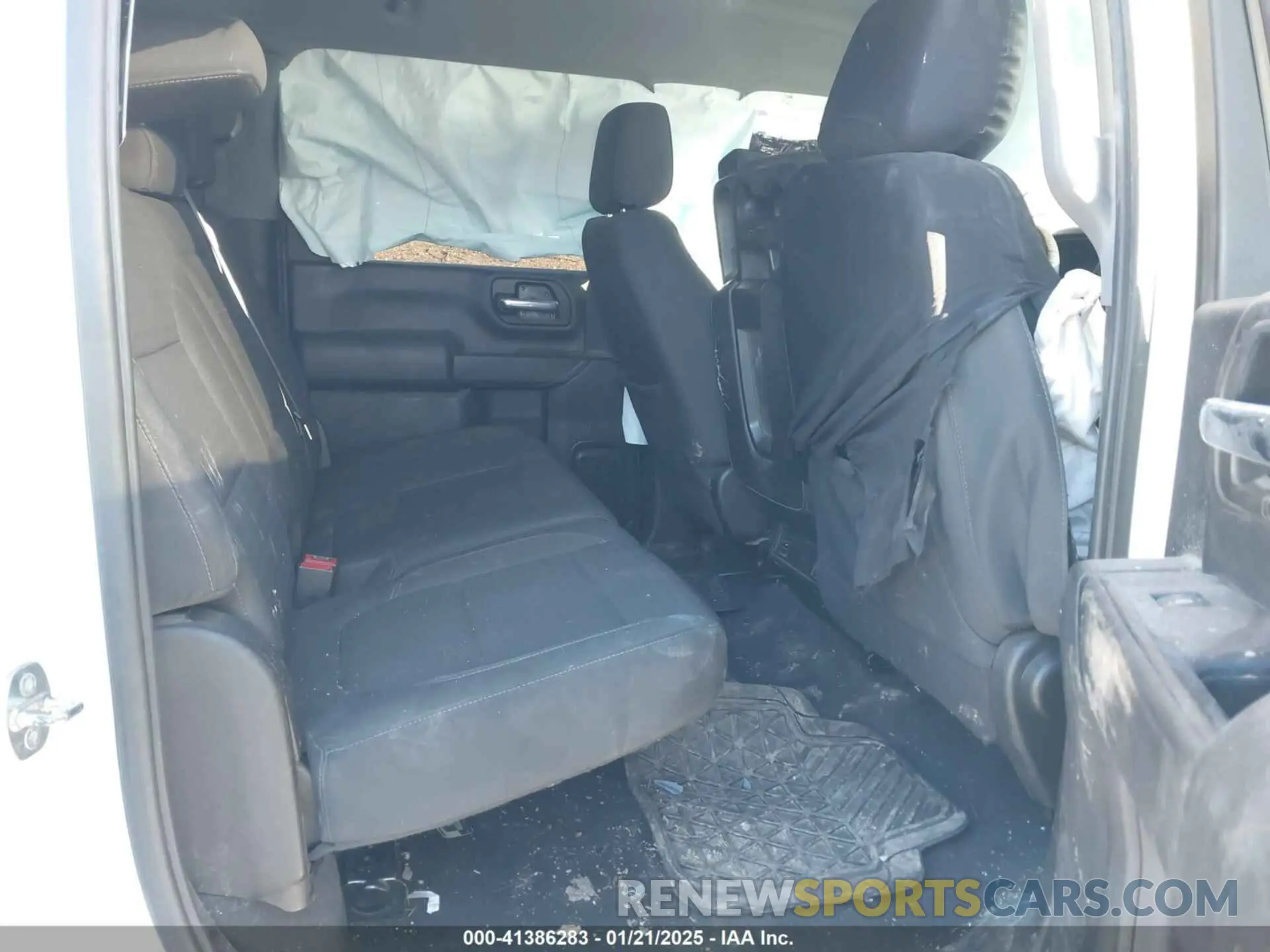 8 Photograph of a damaged car 1GC1YNEY9MF303046 CHEVROLET SILVERADO 2500HD 2021