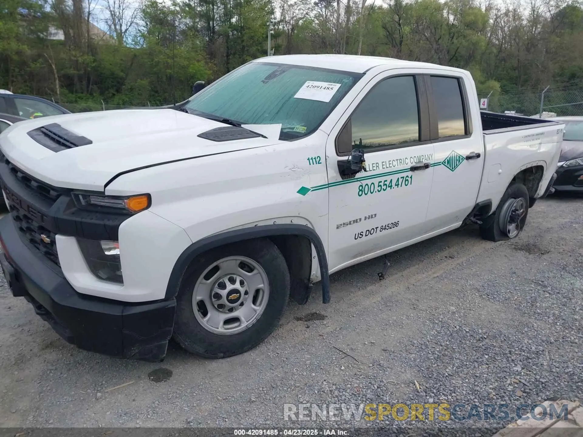 2 Photograph of a damaged car 1GC2WLE7XMF224765 CHEVROLET SILVERADO 2500HD 2021