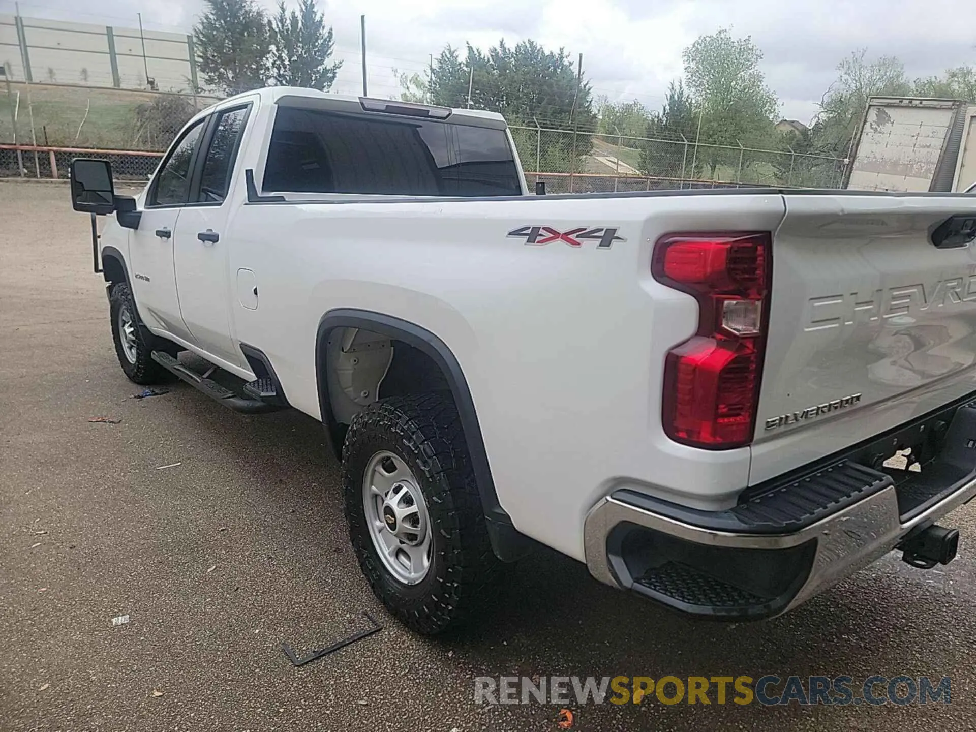 11 Photograph of a damaged car 1GC2YLE70MF131909 CHEVROLET SILVERADO 2500HD 2021