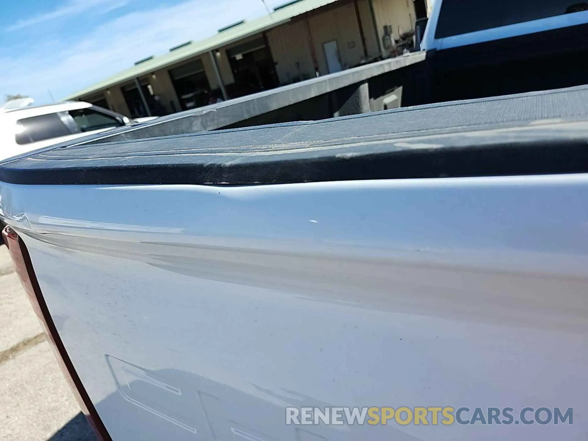 13 Photograph of a damaged car 1GC2YLE70MF131909 CHEVROLET SILVERADO 2500HD 2021
