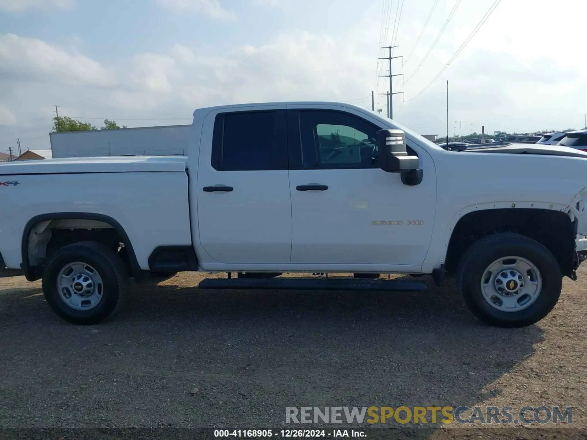 13 Photograph of a damaged car 1GC2YLE73MF250957 CHEVROLET SILVERADO 2500HD 2021
