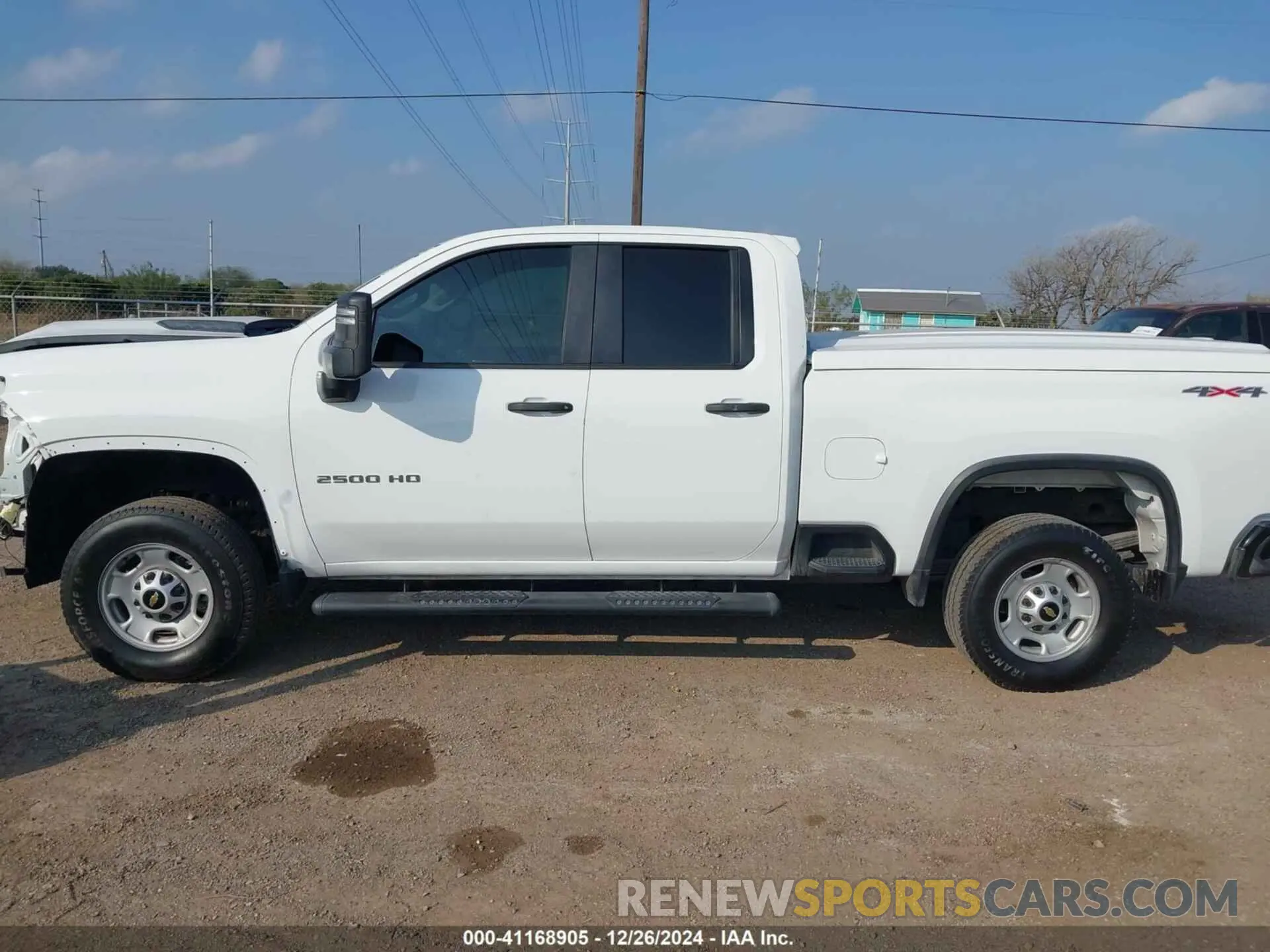 14 Photograph of a damaged car 1GC2YLE73MF250957 CHEVROLET SILVERADO 2500HD 2021