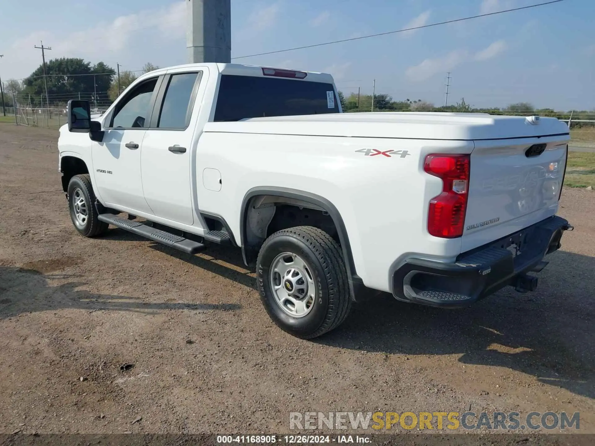 3 Photograph of a damaged car 1GC2YLE73MF250957 CHEVROLET SILVERADO 2500HD 2021
