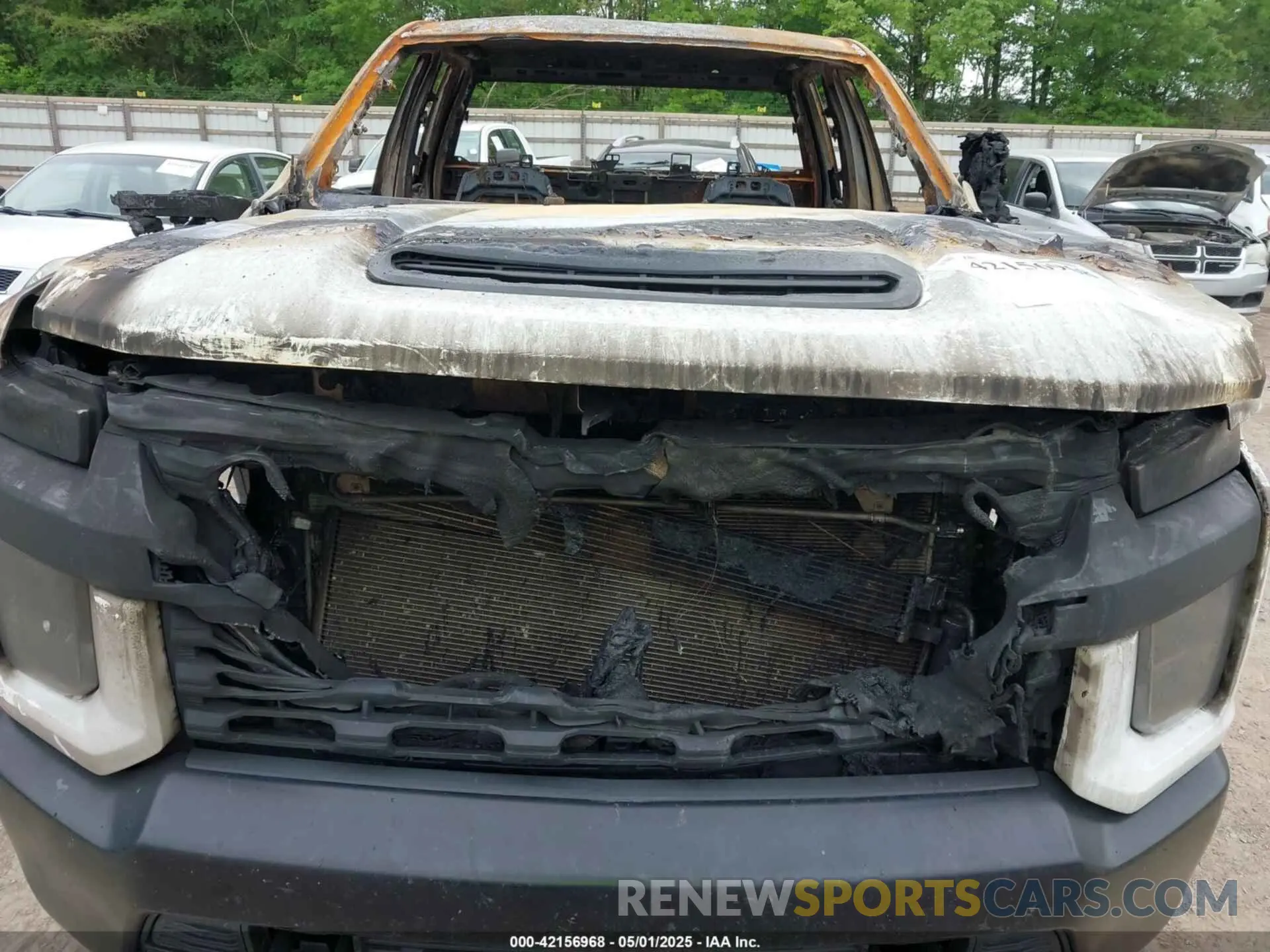 10 Photograph of a damaged car 1GC2YLE74MF285961 CHEVROLET SILVERADO 2500HD 2021