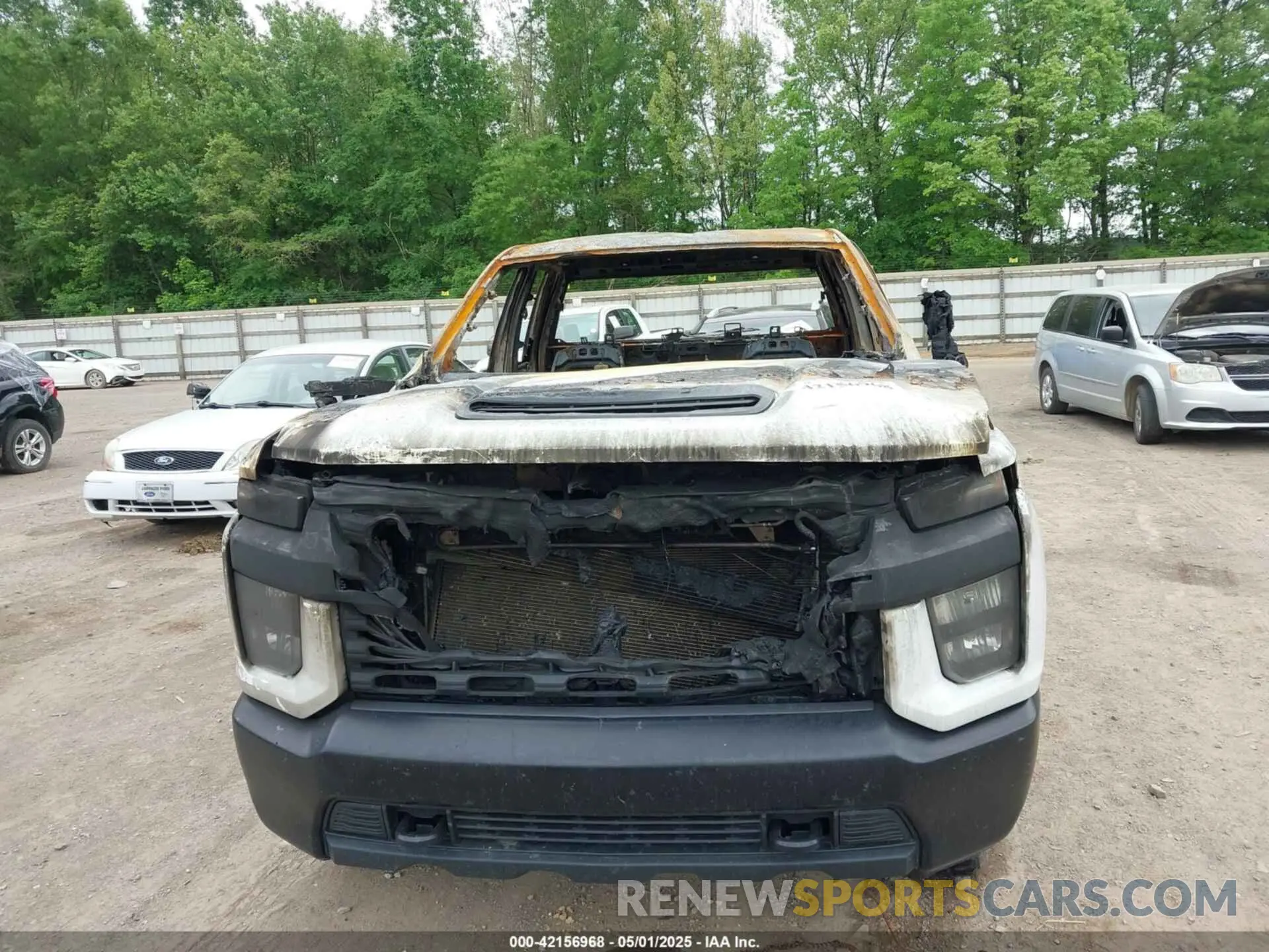 6 Photograph of a damaged car 1GC2YLE74MF285961 CHEVROLET SILVERADO 2500HD 2021