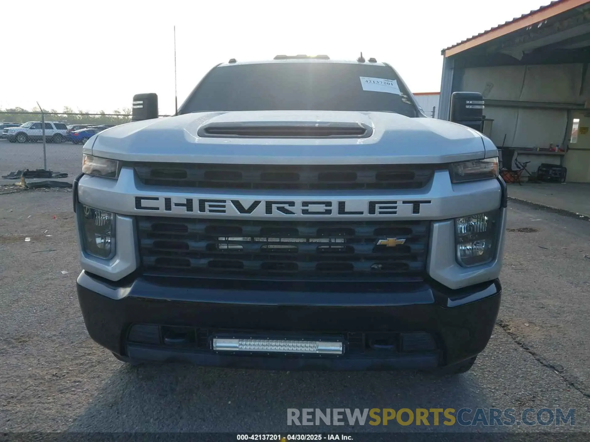 12 Photograph of a damaged car 1GC4WME70MF305286 CHEVROLET SILVERADO 2500HD 2021
