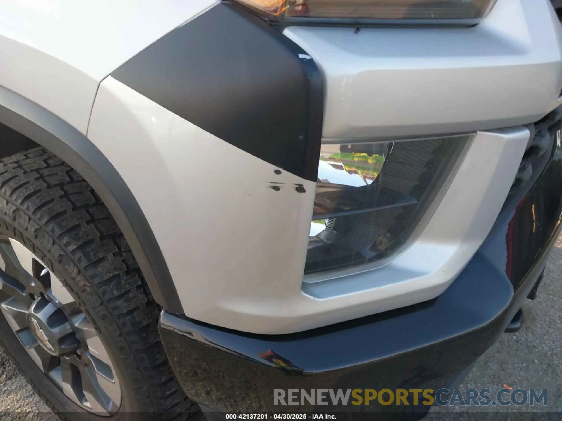 16 Photograph of a damaged car 1GC4WME70MF305286 CHEVROLET SILVERADO 2500HD 2021