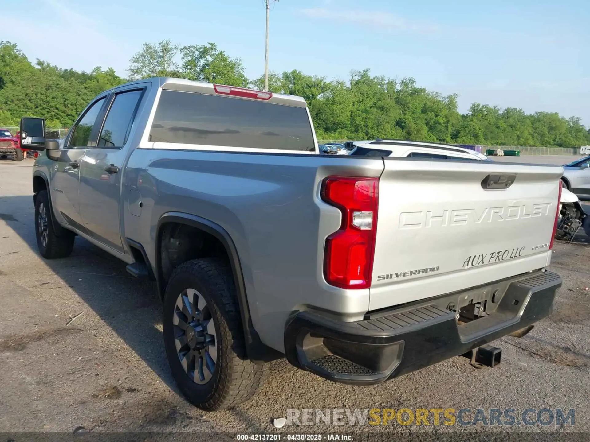 3 Photograph of a damaged car 1GC4WME70MF305286 CHEVROLET SILVERADO 2500HD 2021