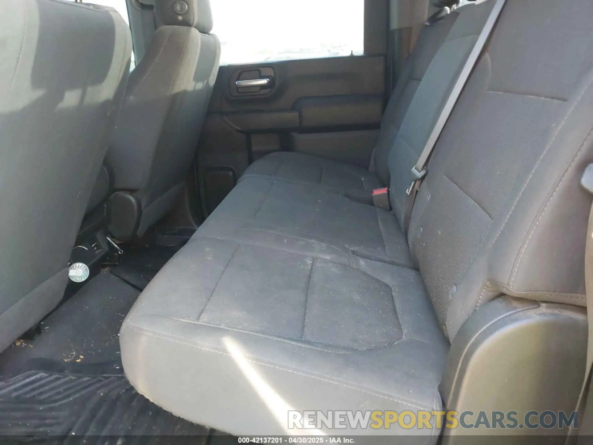 7 Photograph of a damaged car 1GC4WME70MF305286 CHEVROLET SILVERADO 2500HD 2021